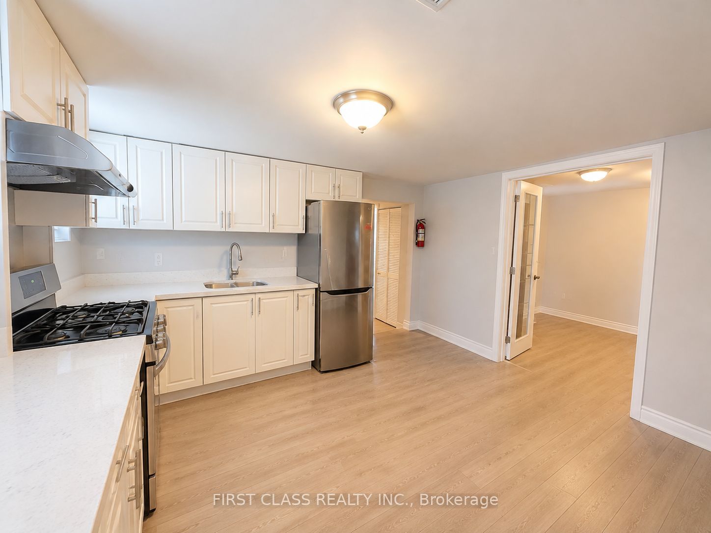 1323 Redbank Crescent Property Photo 19