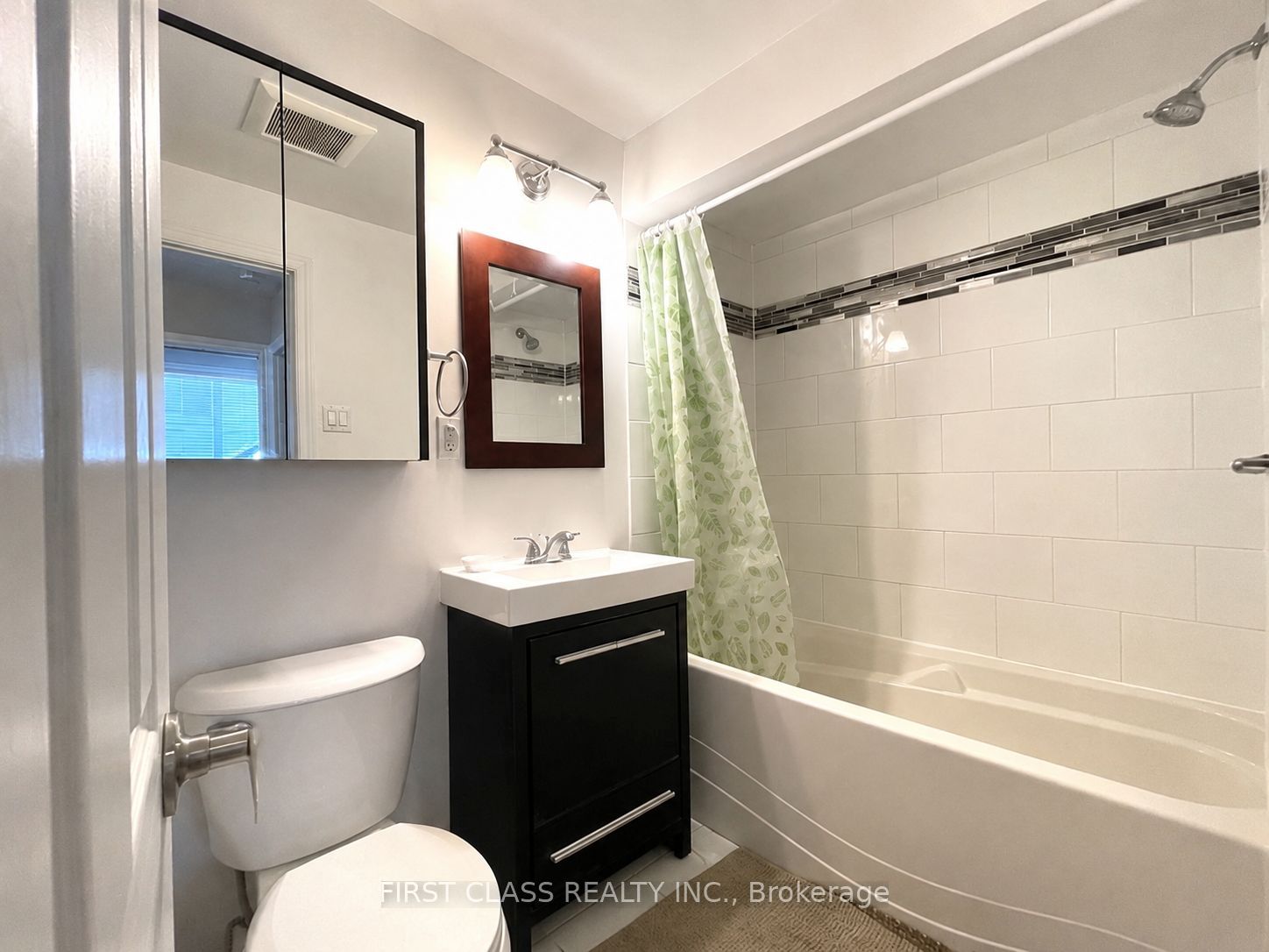 1323 Redbank Crescent Property Photo 26