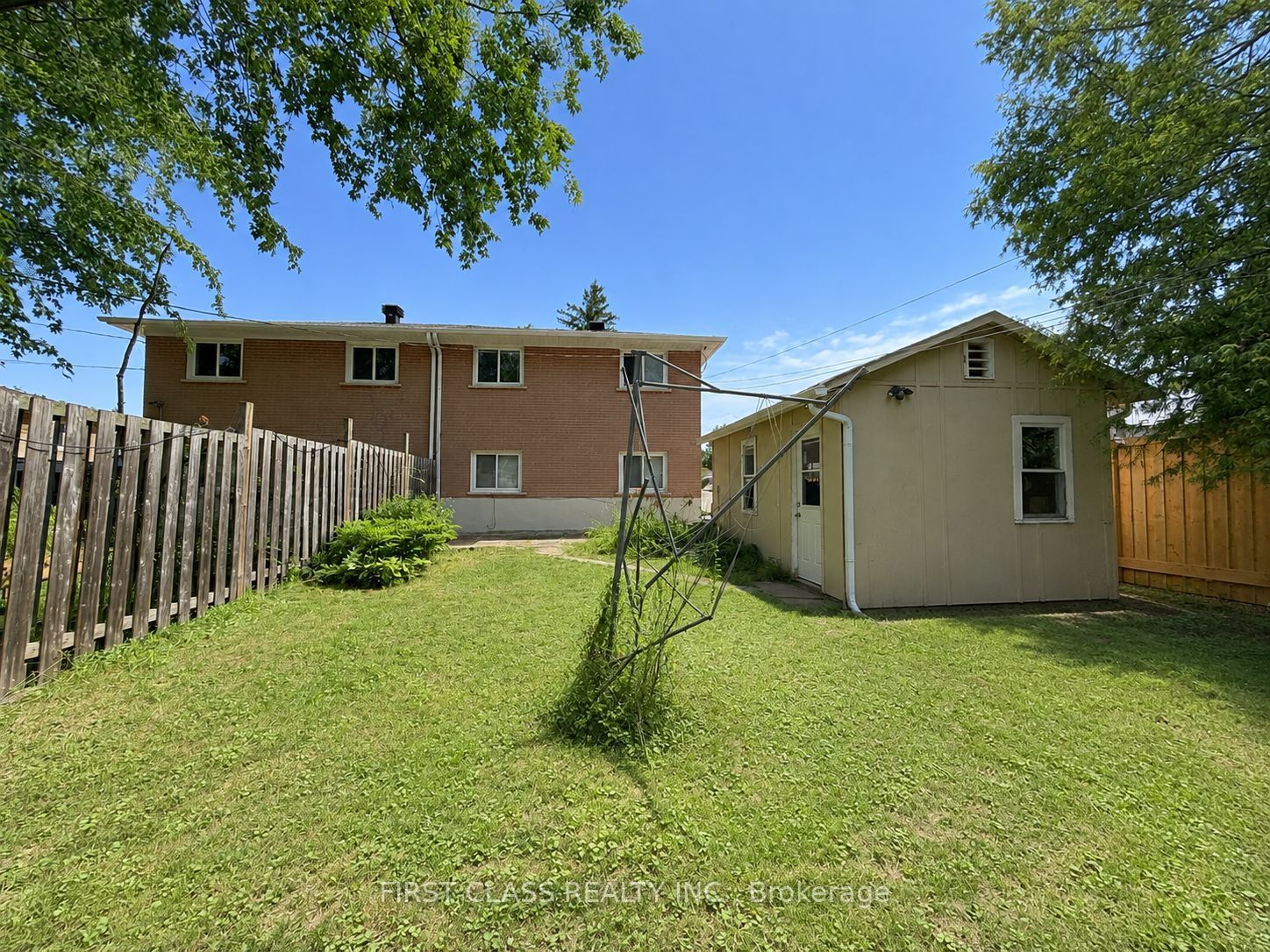1323 Redbank Crescent Property Photo 27