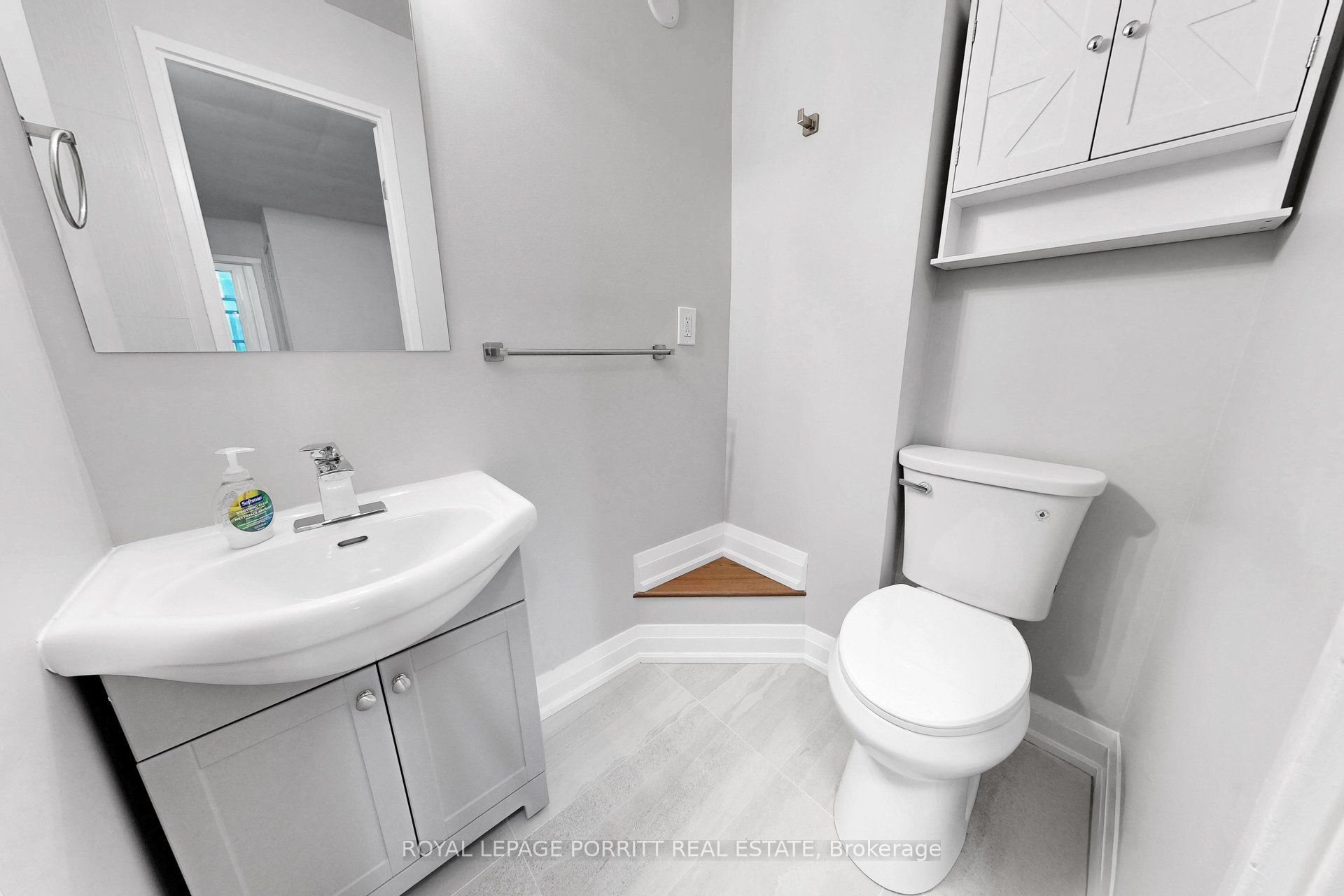3399a Lake Shore Boulevard W Property Photo 5