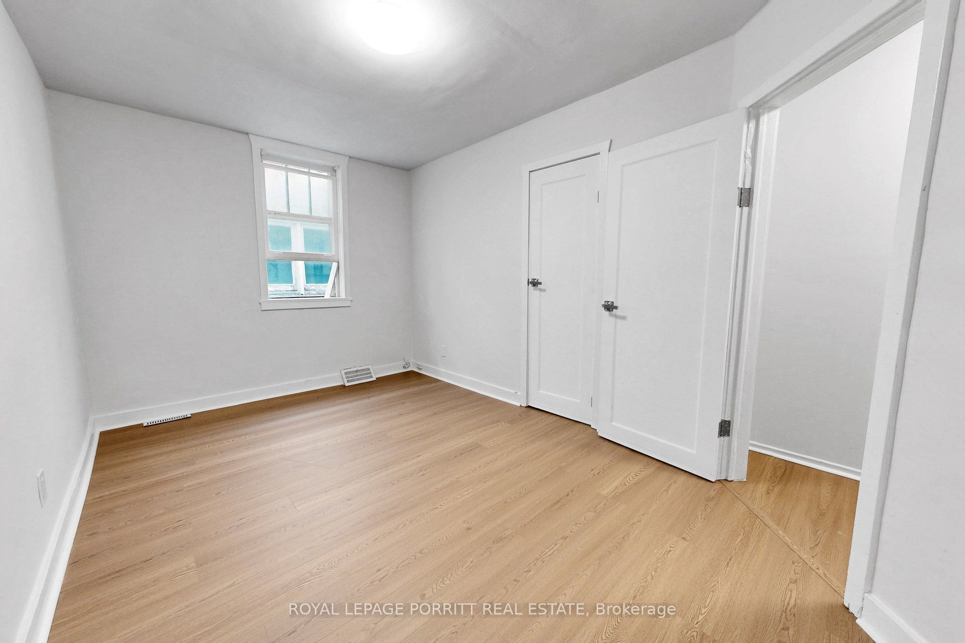 3399a Lake Shore Boulevard W Property Photo 13