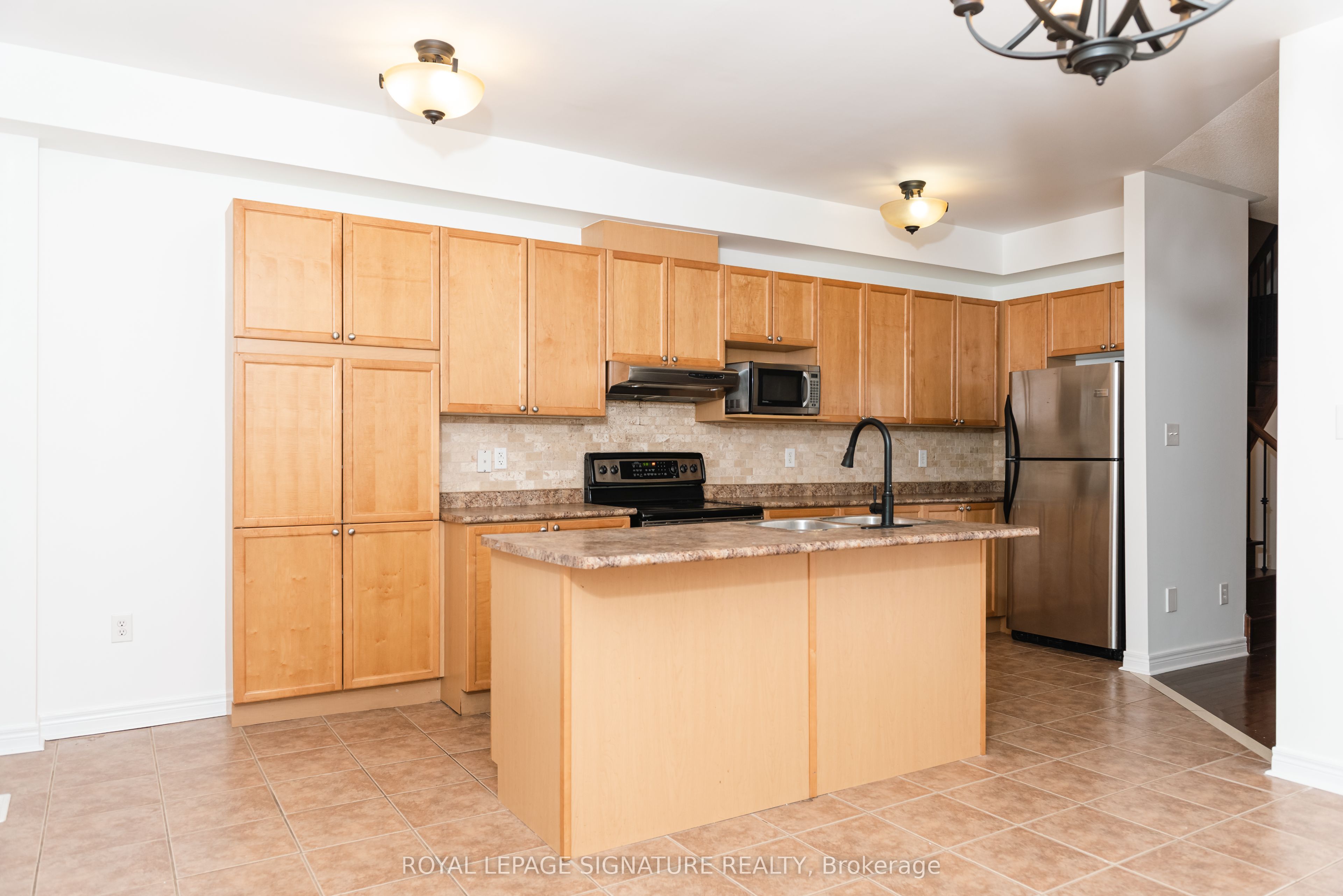 3250 Sunlight Street Property Photo 9