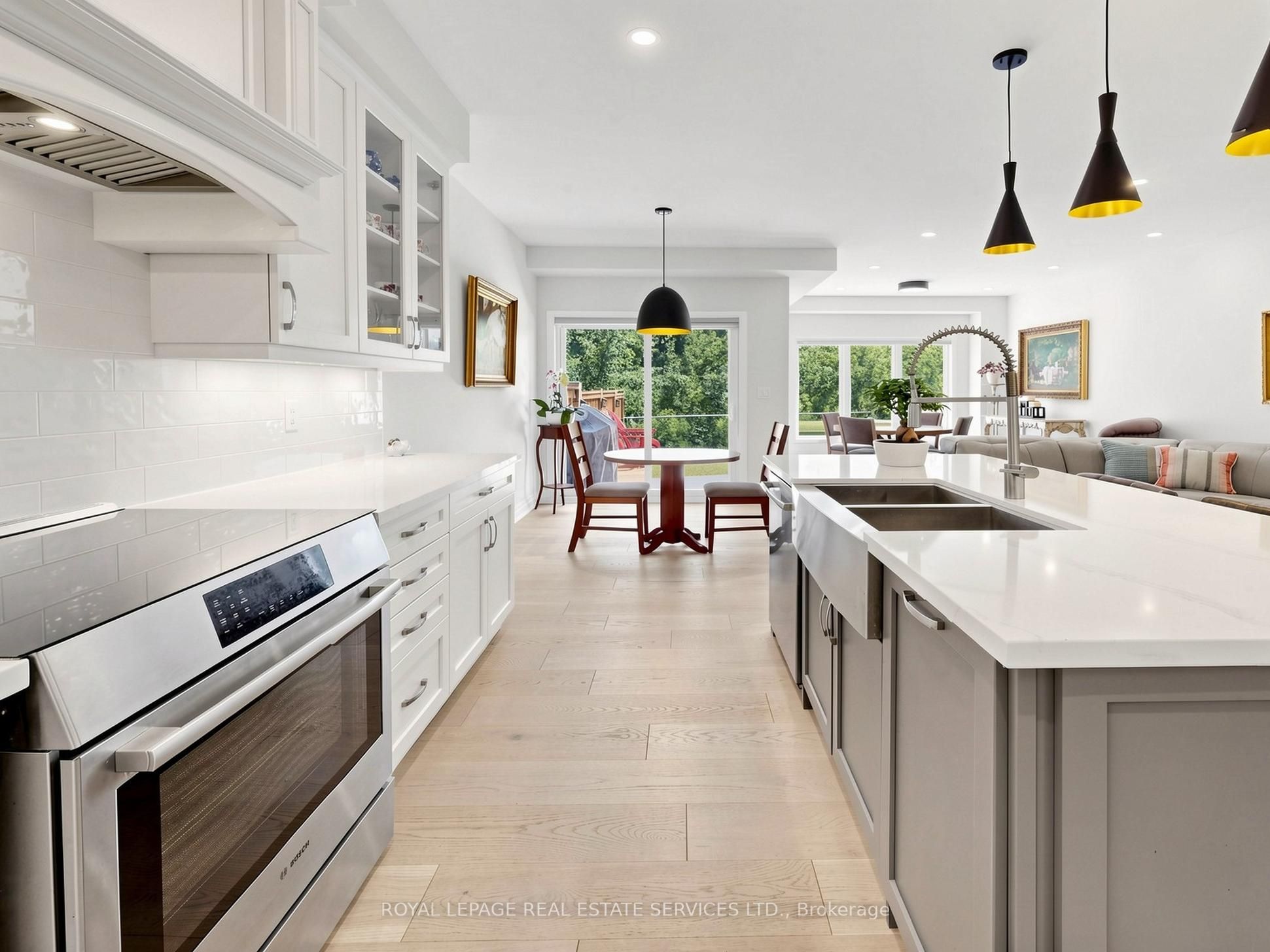 19 Summerbeam Way Property Photo 8