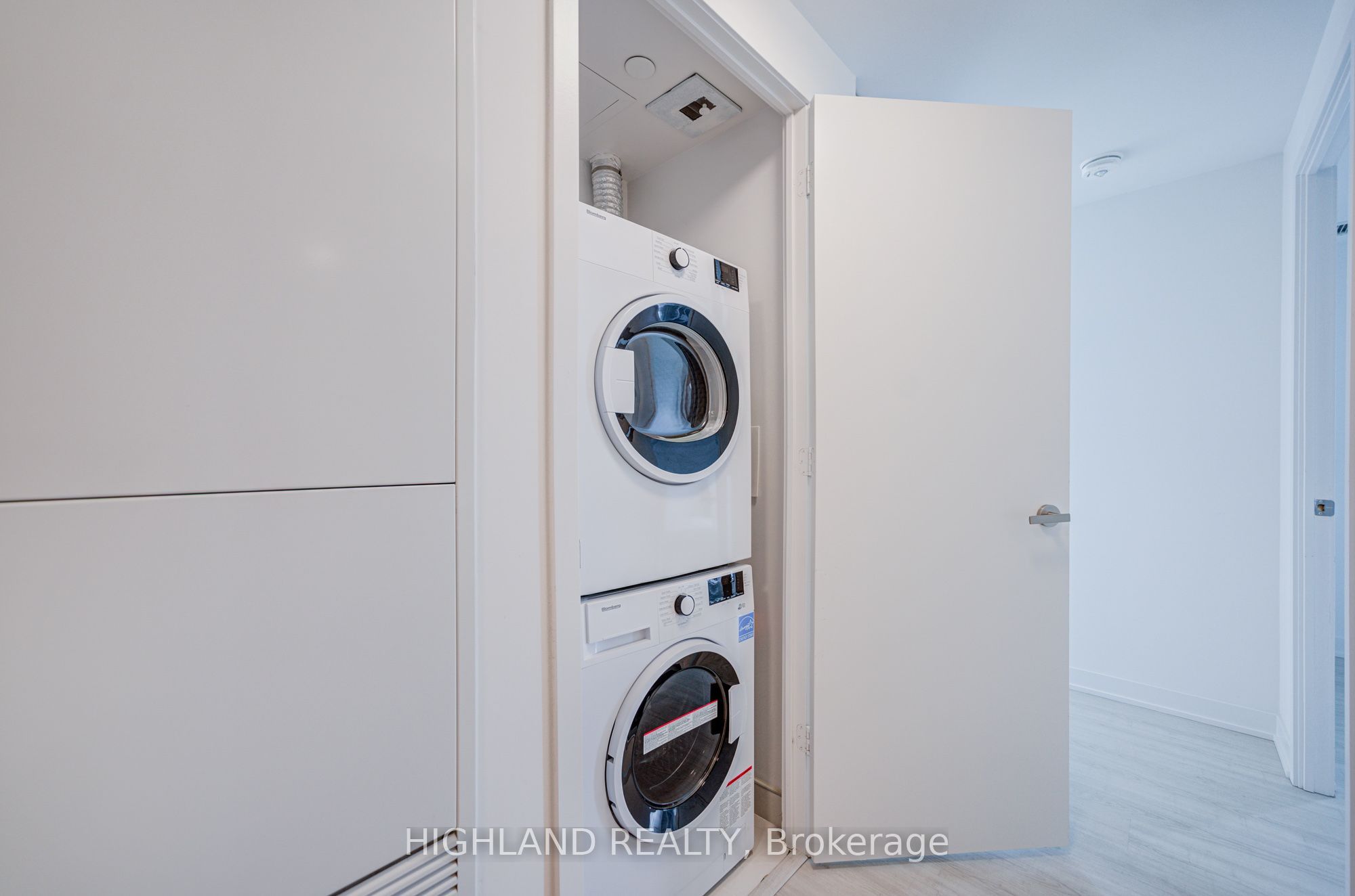 3883 Quartz Road 2403 Property Photo 15