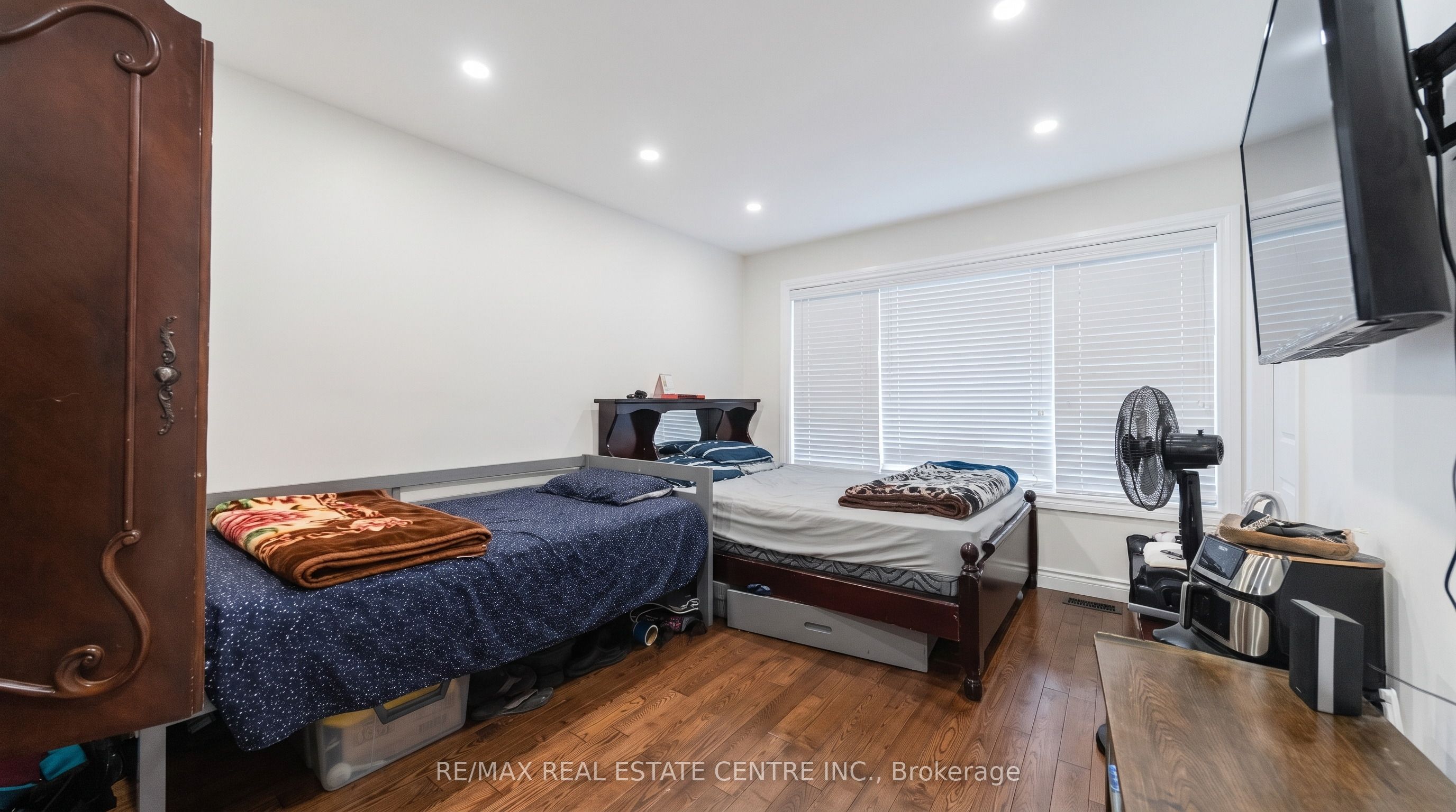 22 Neames Crescent Property Photo 10