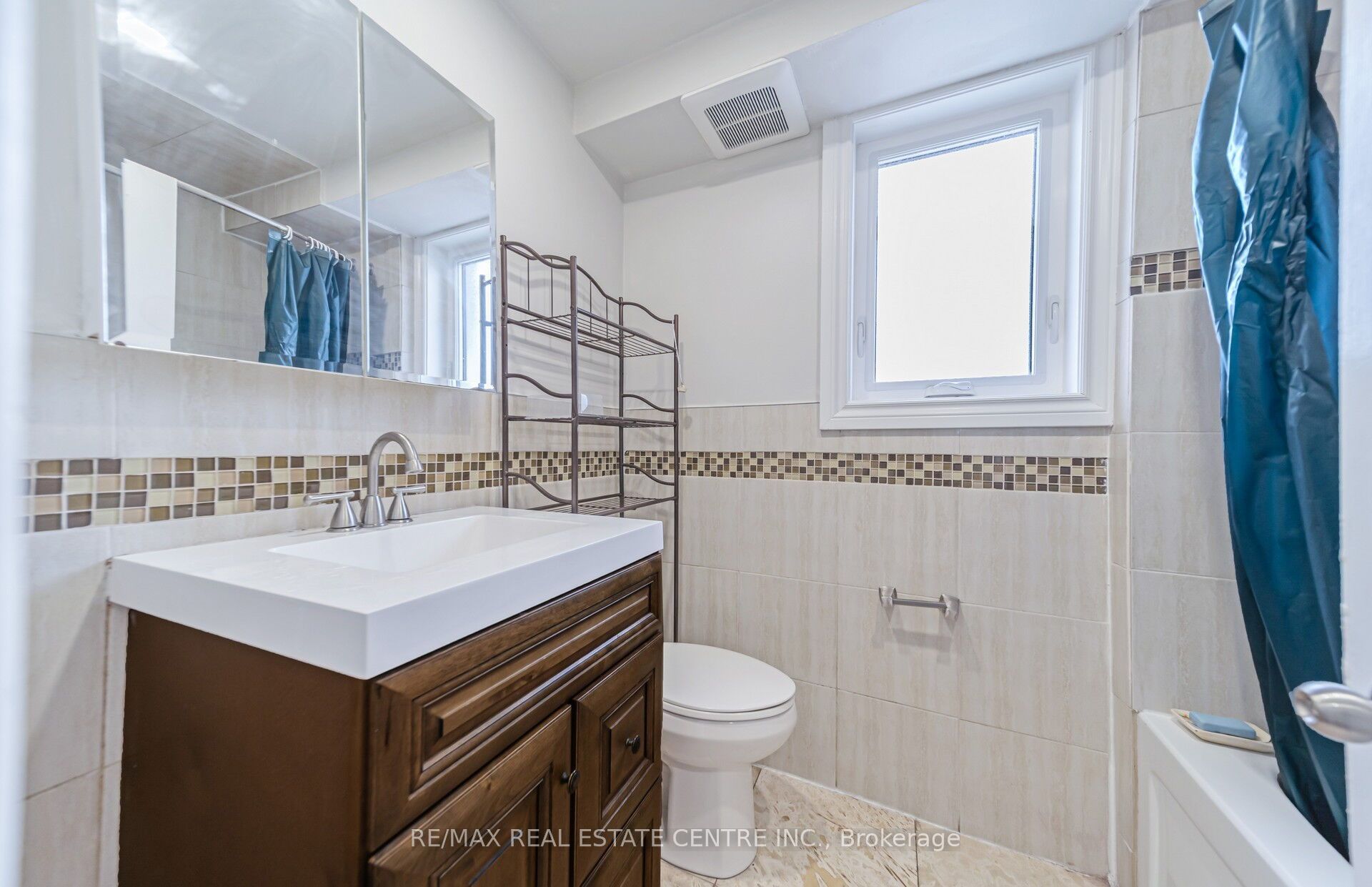22 Neames Crescent Property Photo 18