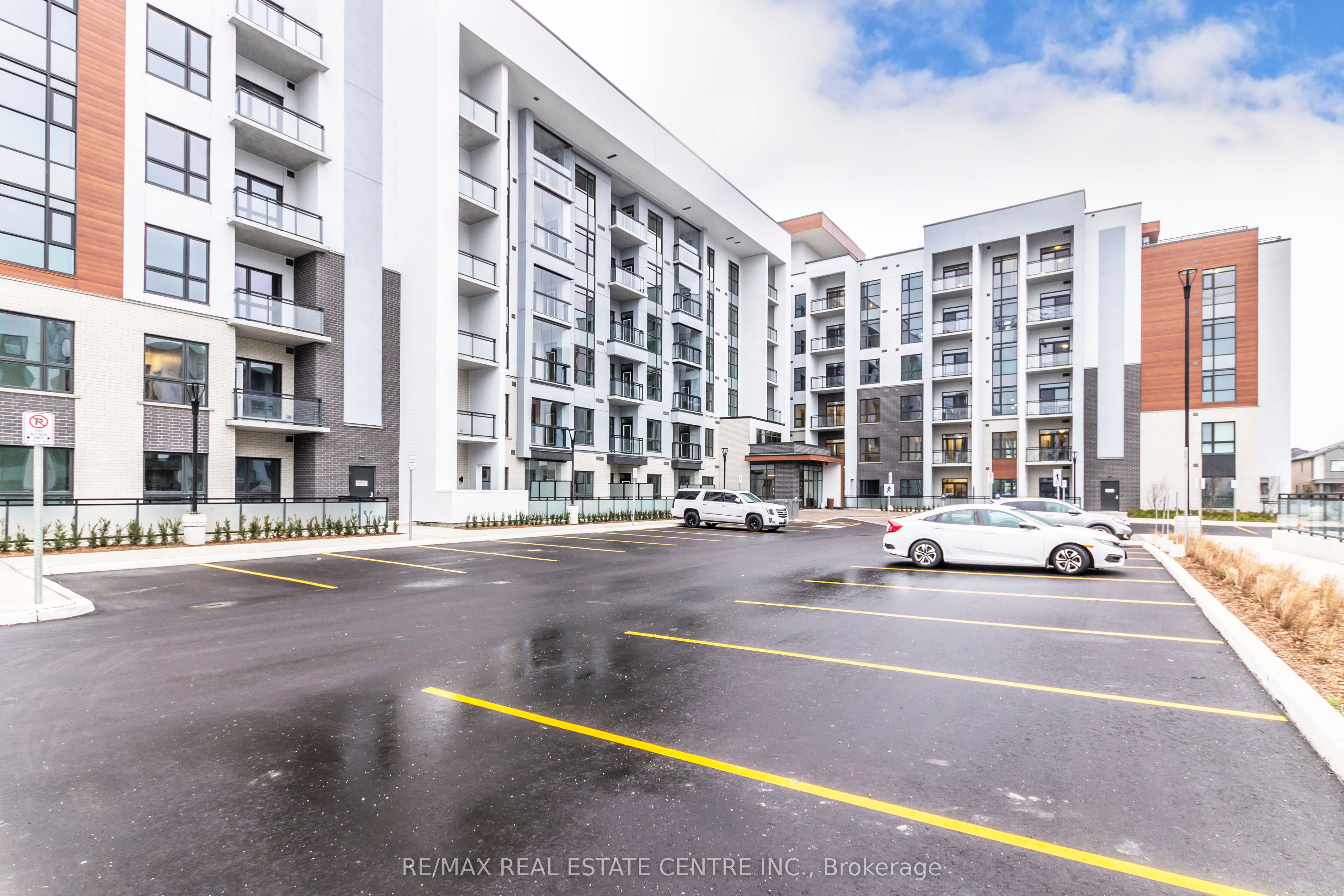 460 Gordon Krantz Avenue 207 Property Photo 1