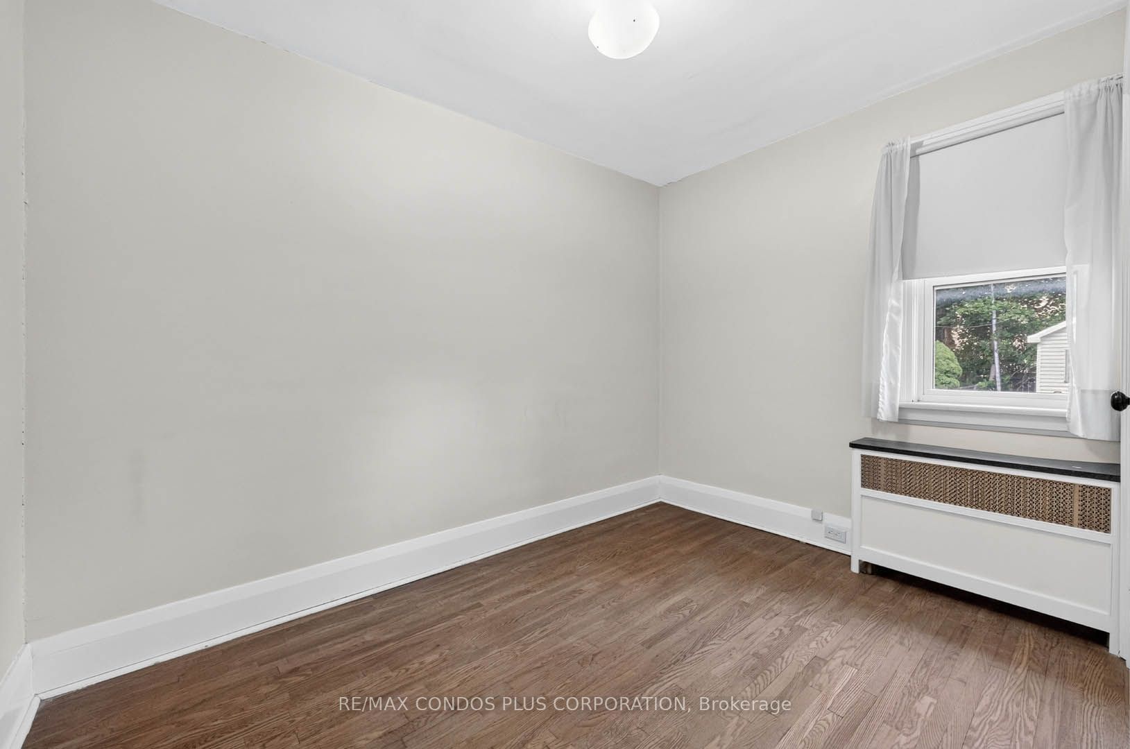 77 Fifth Street E Property Photo 16