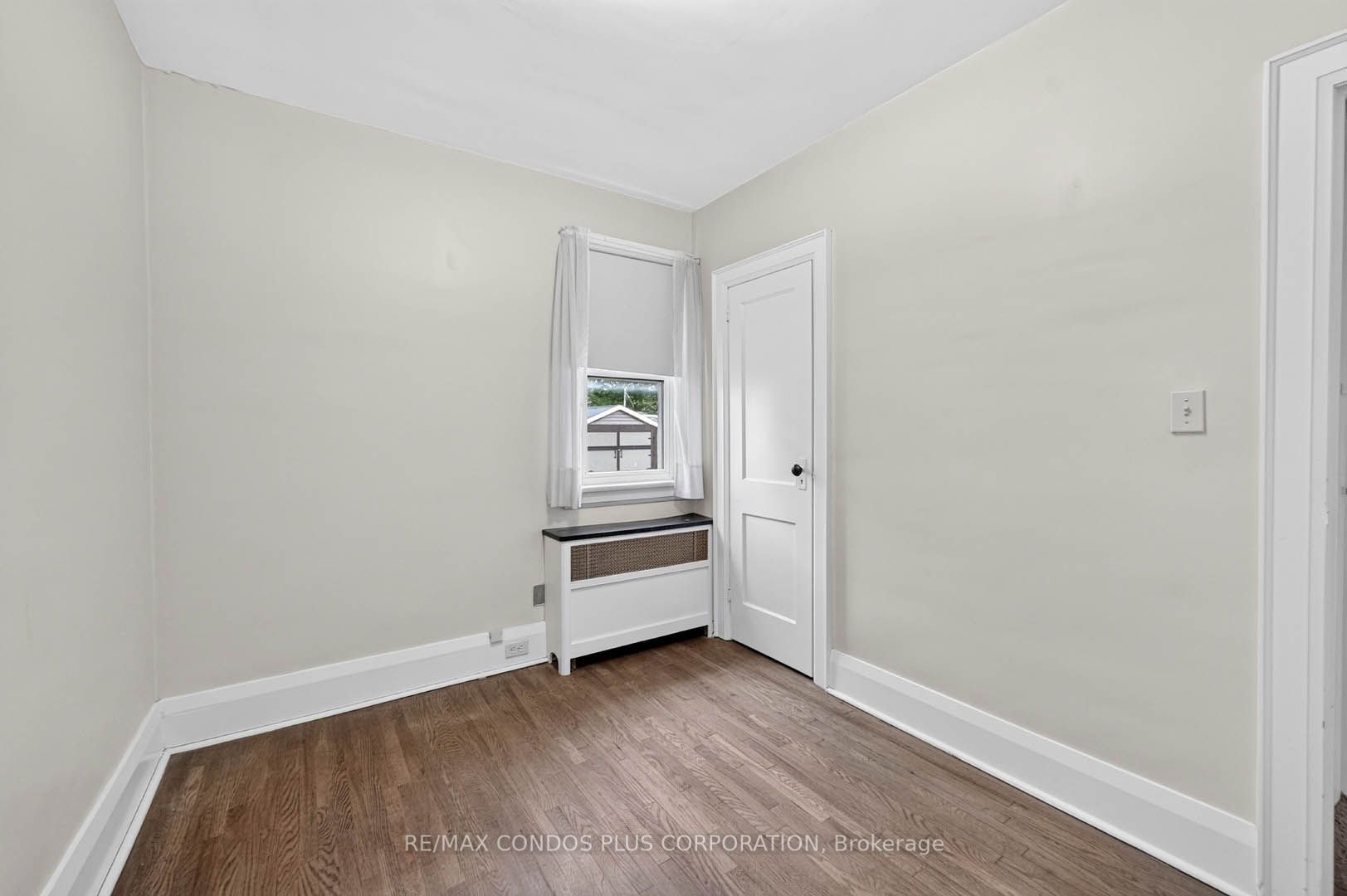 77 Fifth Street E Property Photo 17