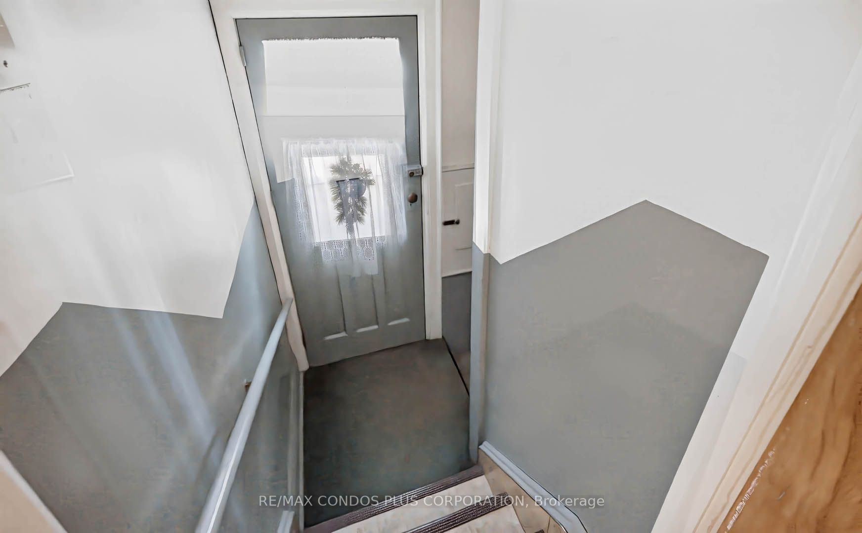 77 Fifth Street E Property Photo 22