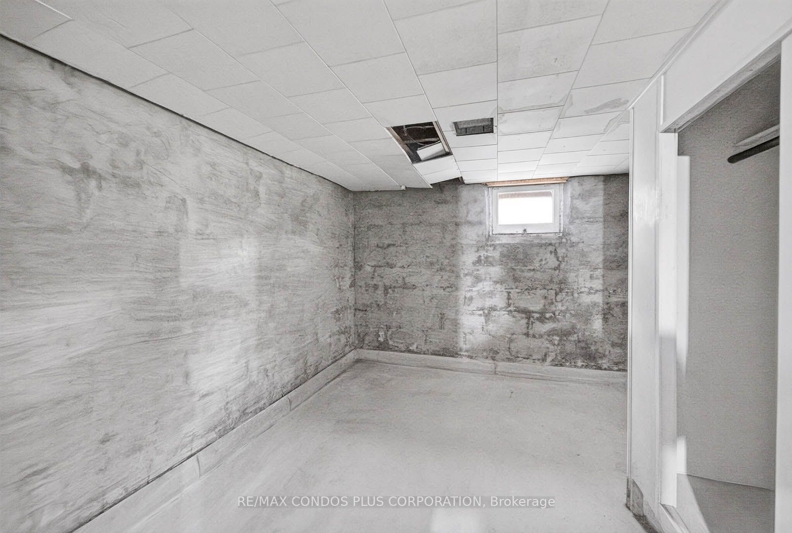 77 Fifth Street E Property Photo 26