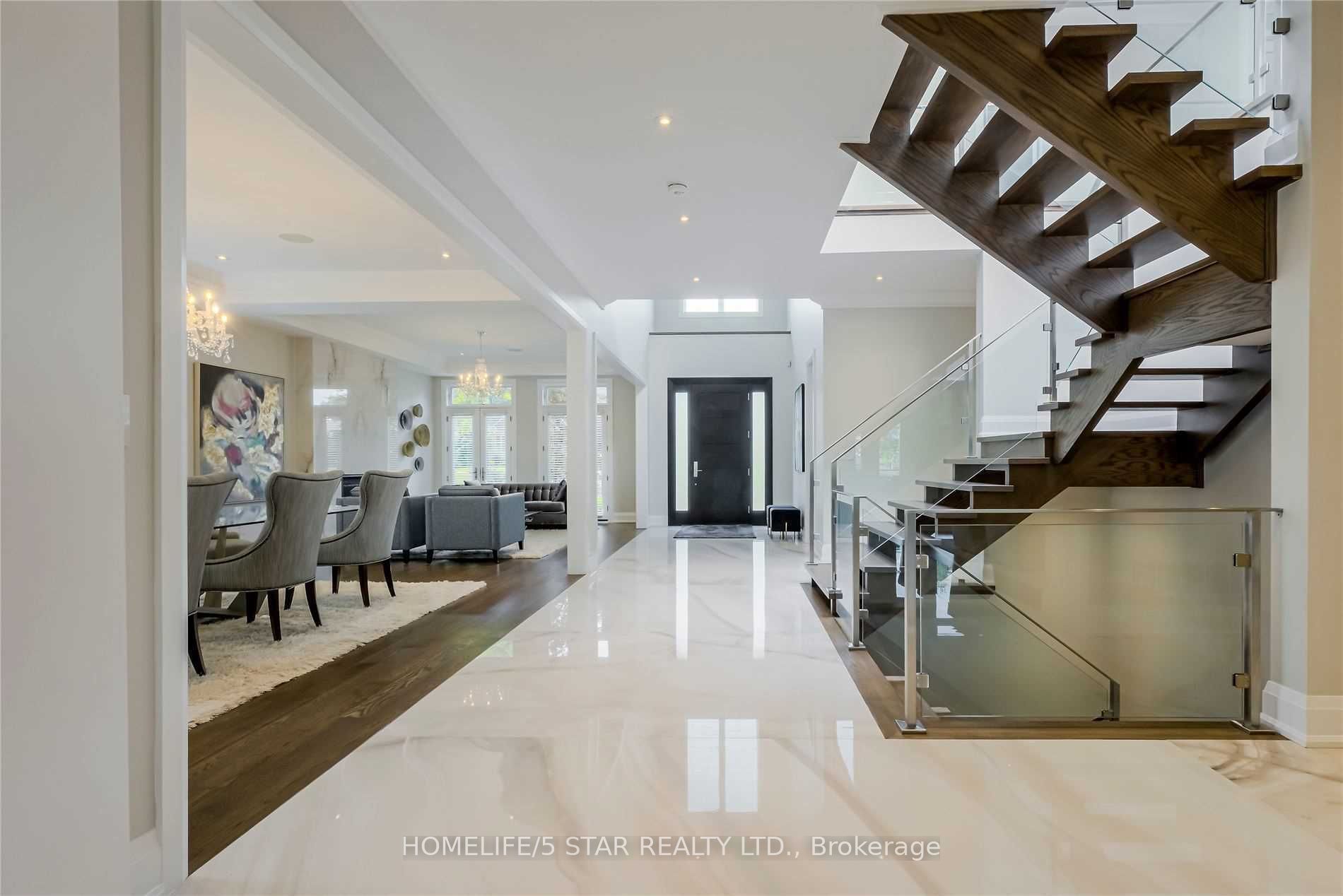 W13682232 Property Photo 6
