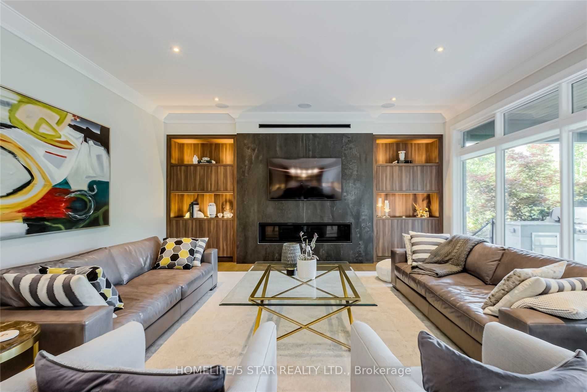 W13682232 Property Photo 8