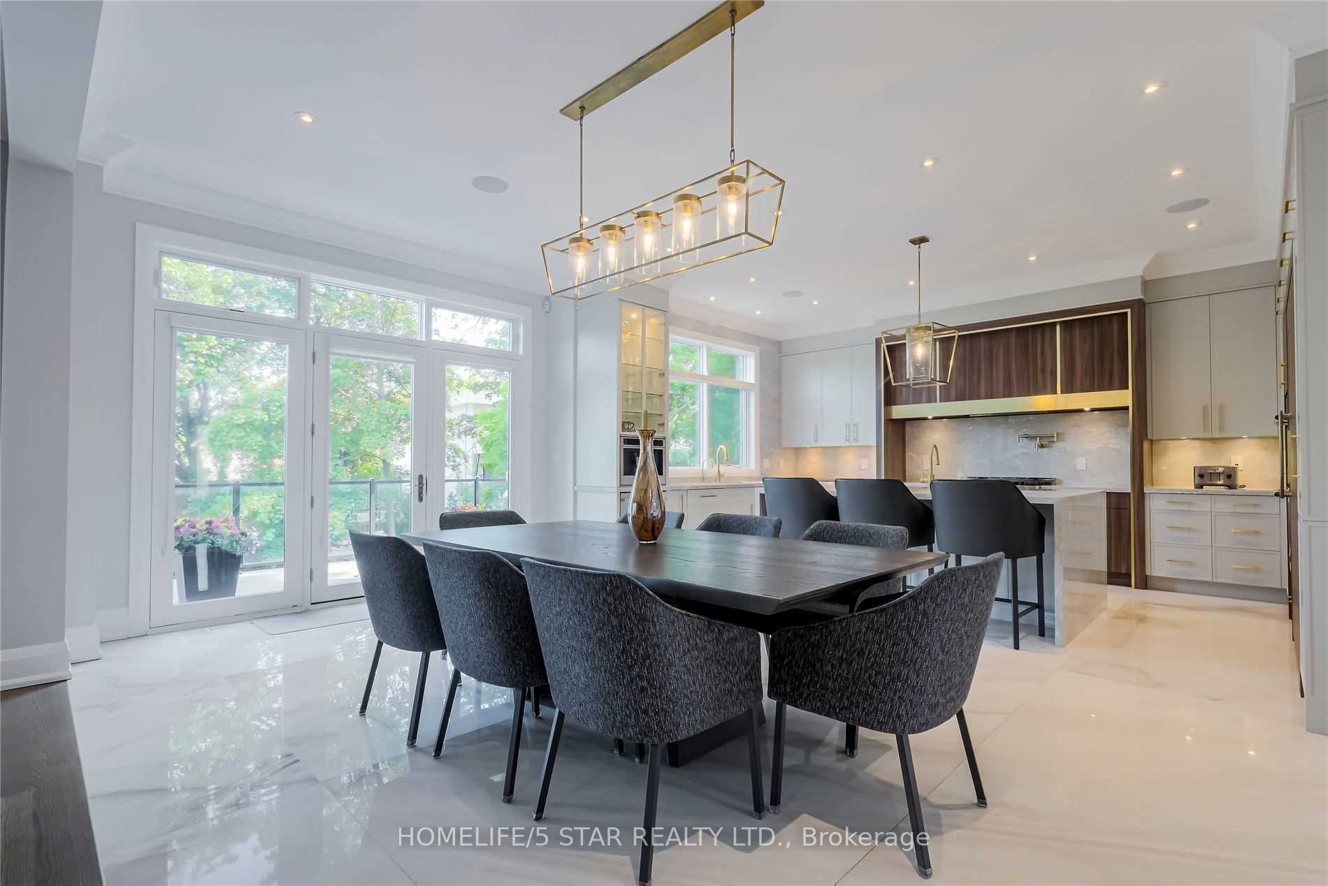 W13682232 Property Photo 9