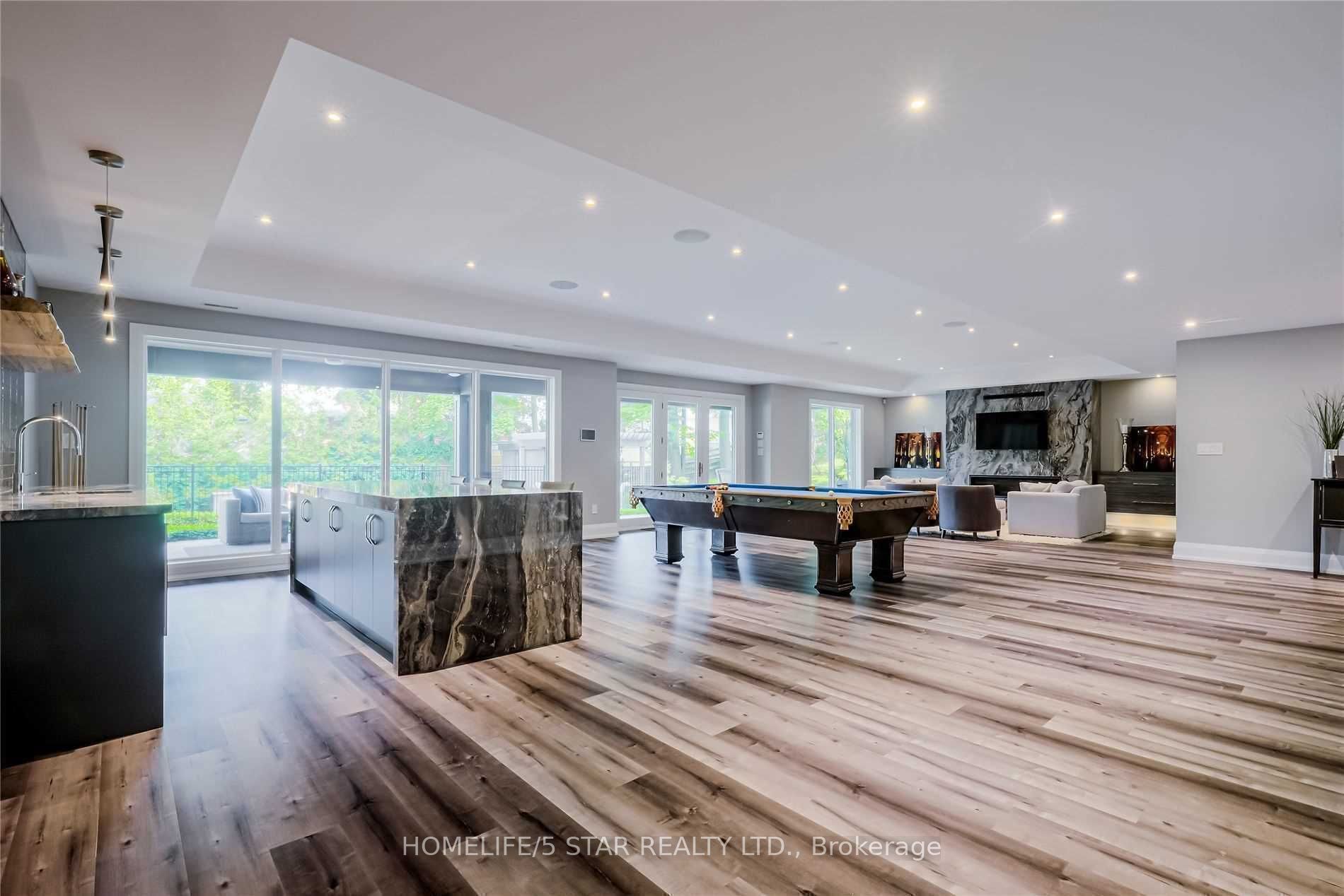 W13682232 Property Photo 24