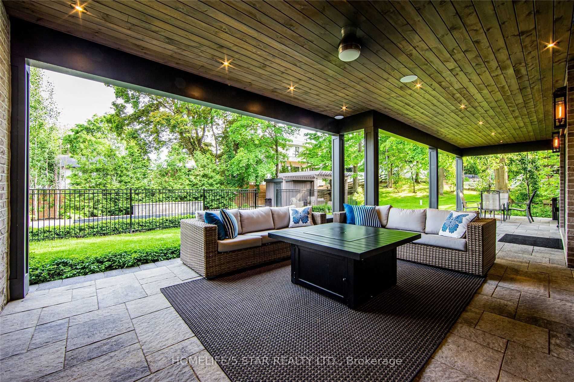 W13682232 Property Photo 31