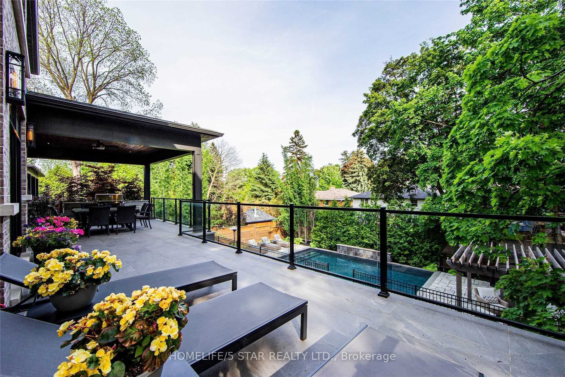 W13682232 Property Photo 33