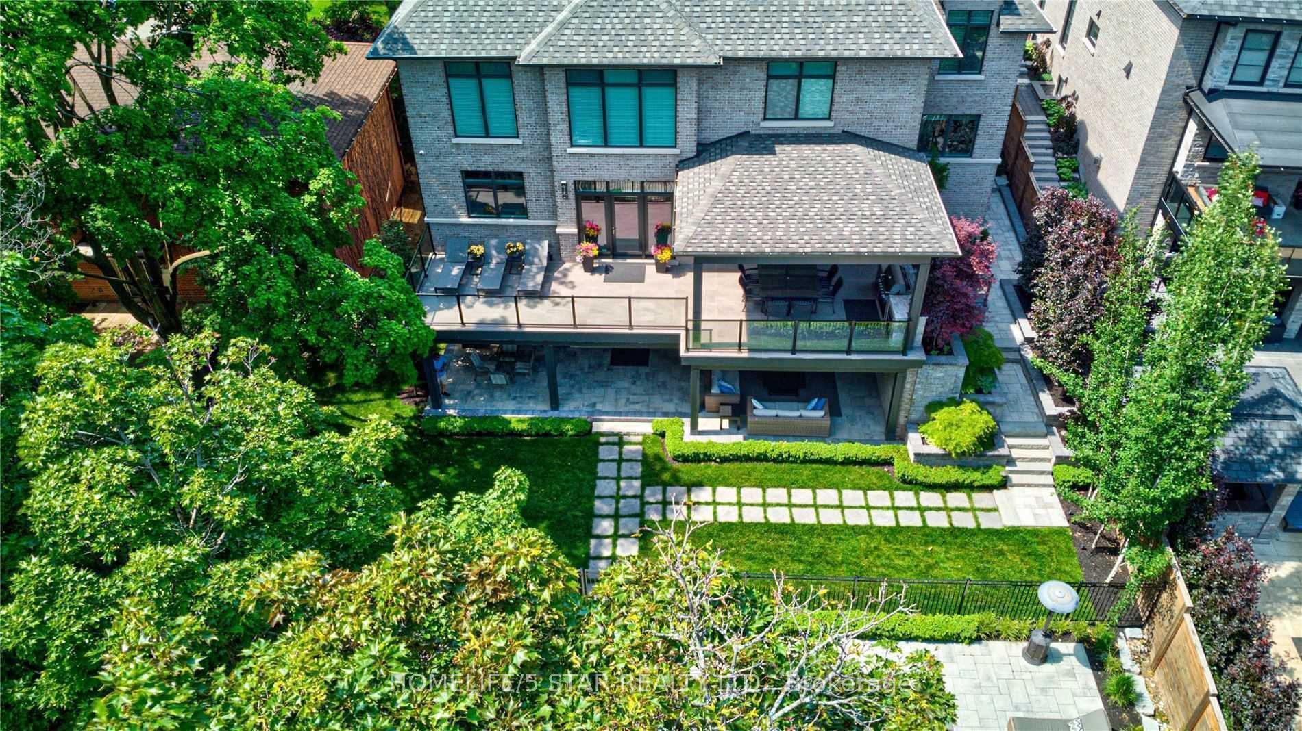 W13682232 Property Photo 36