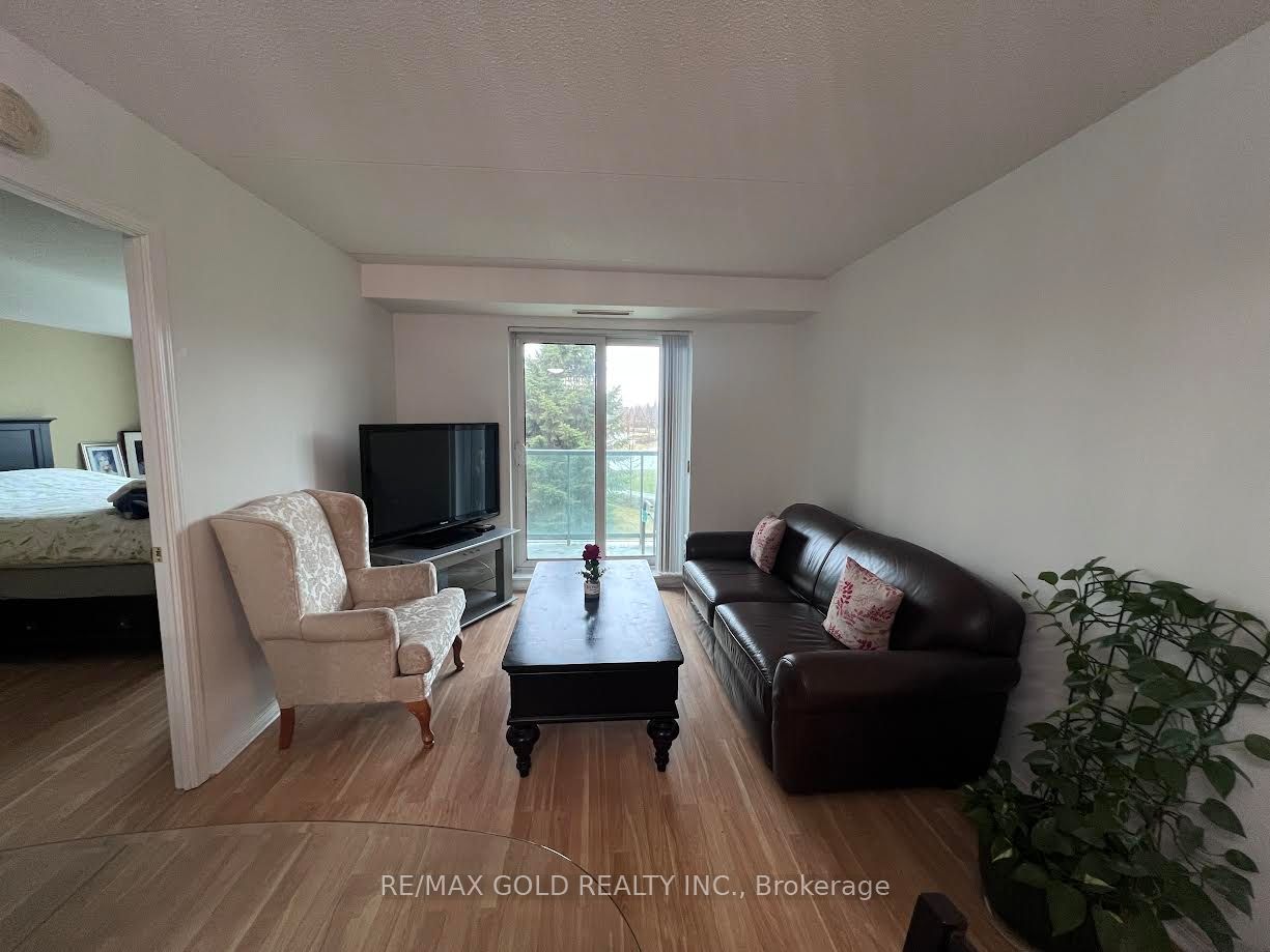 25 Via Rosedale Way 213 Property Photo 3