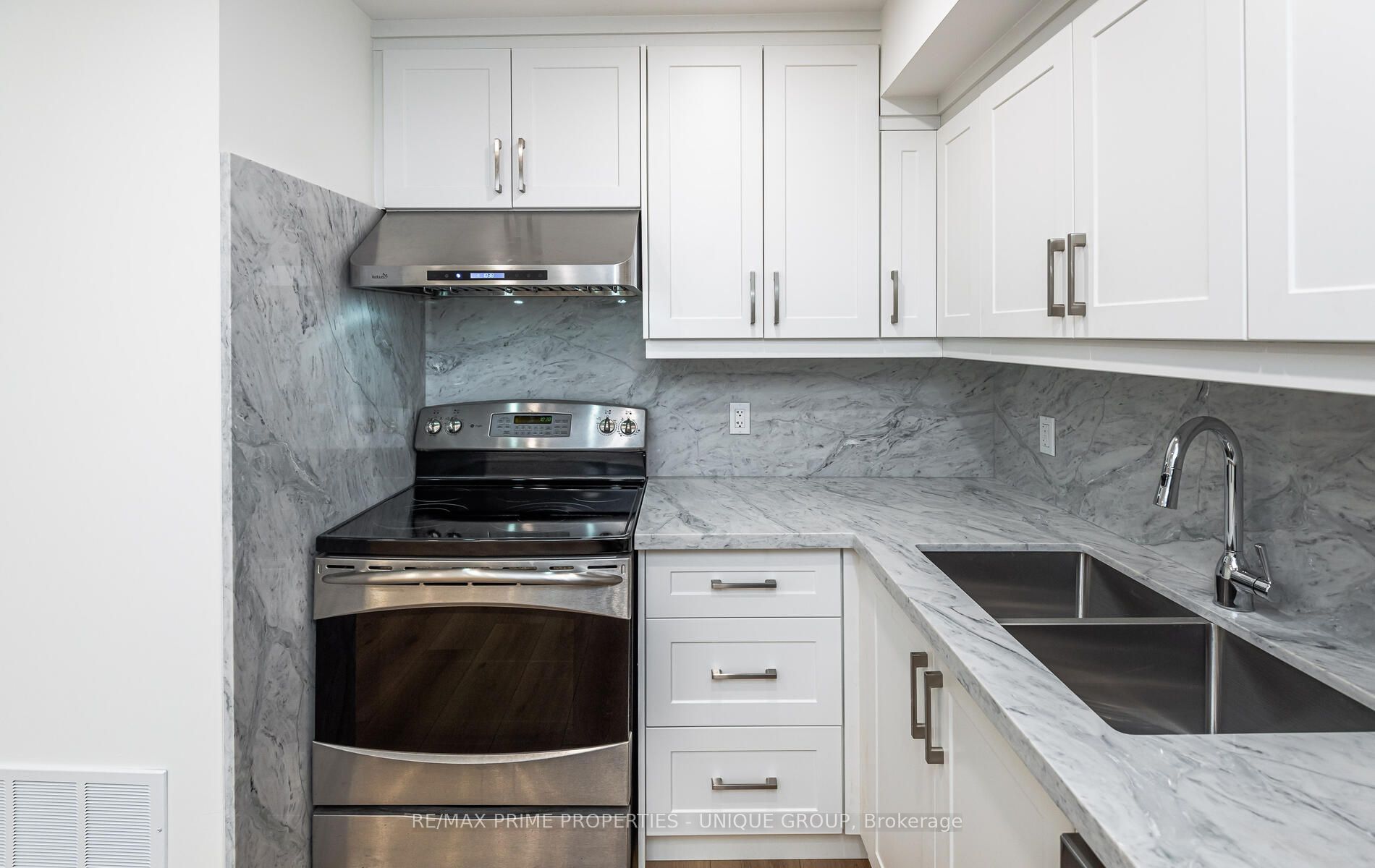 45 Astoria Avenue 3 Property Photo 7