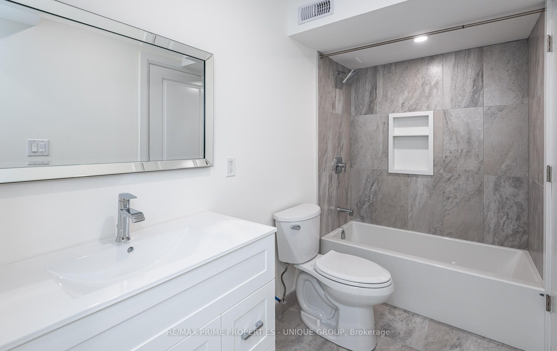 45 Astoria Avenue 3 Property Photo 14