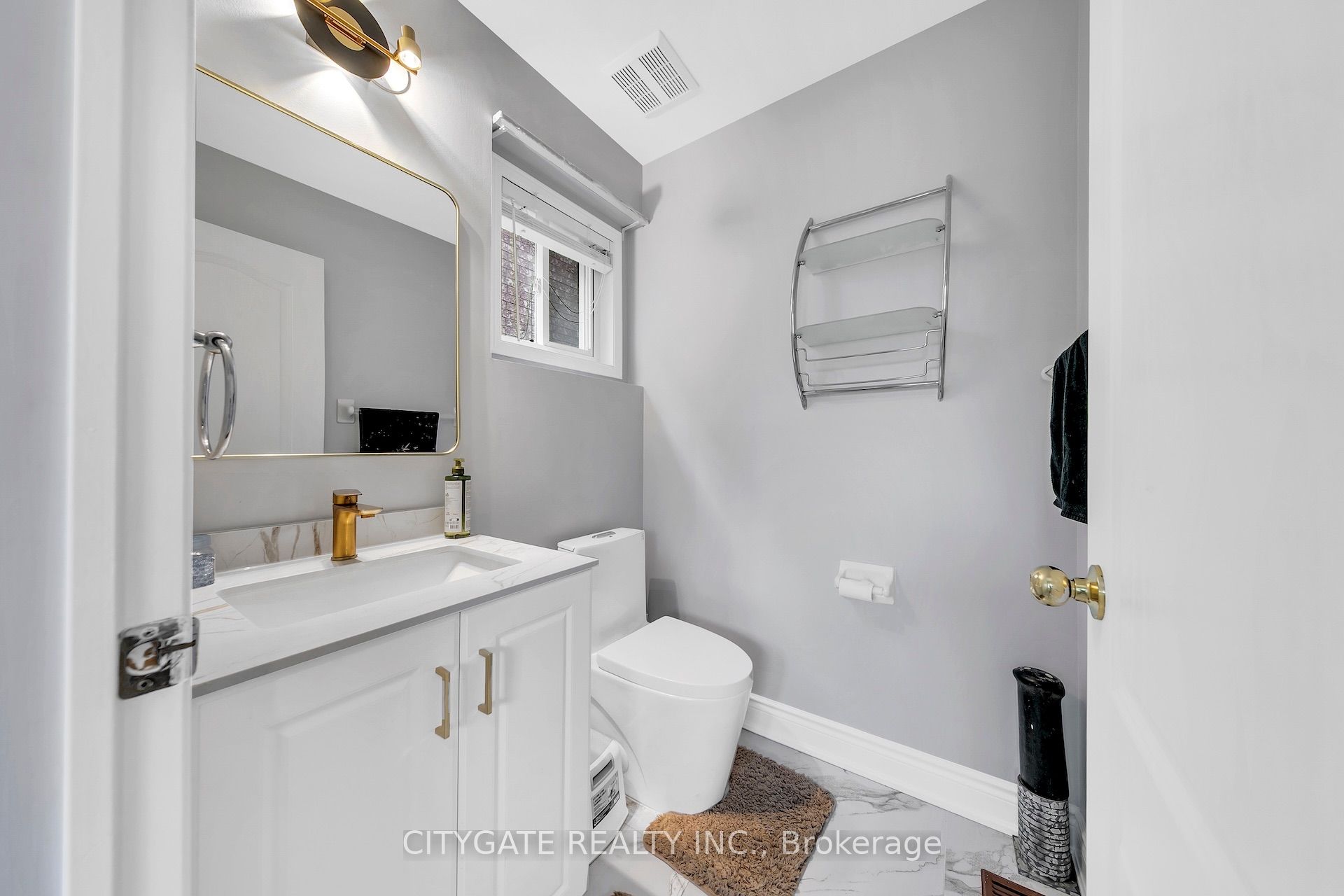 40 Linderwood Drive Property Photo 12