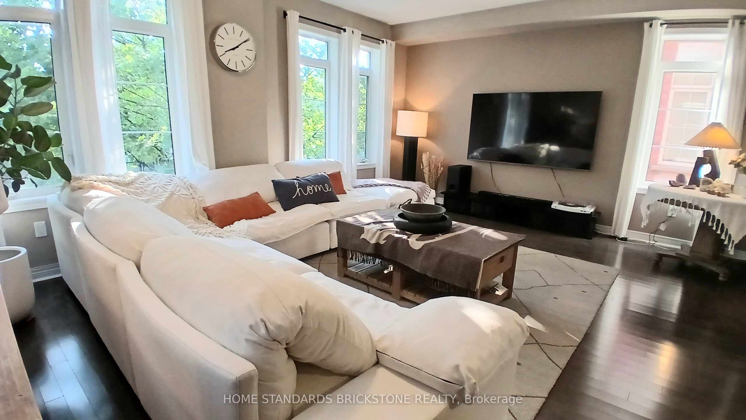 3058 Eberly Woods Drive Property Photo 14