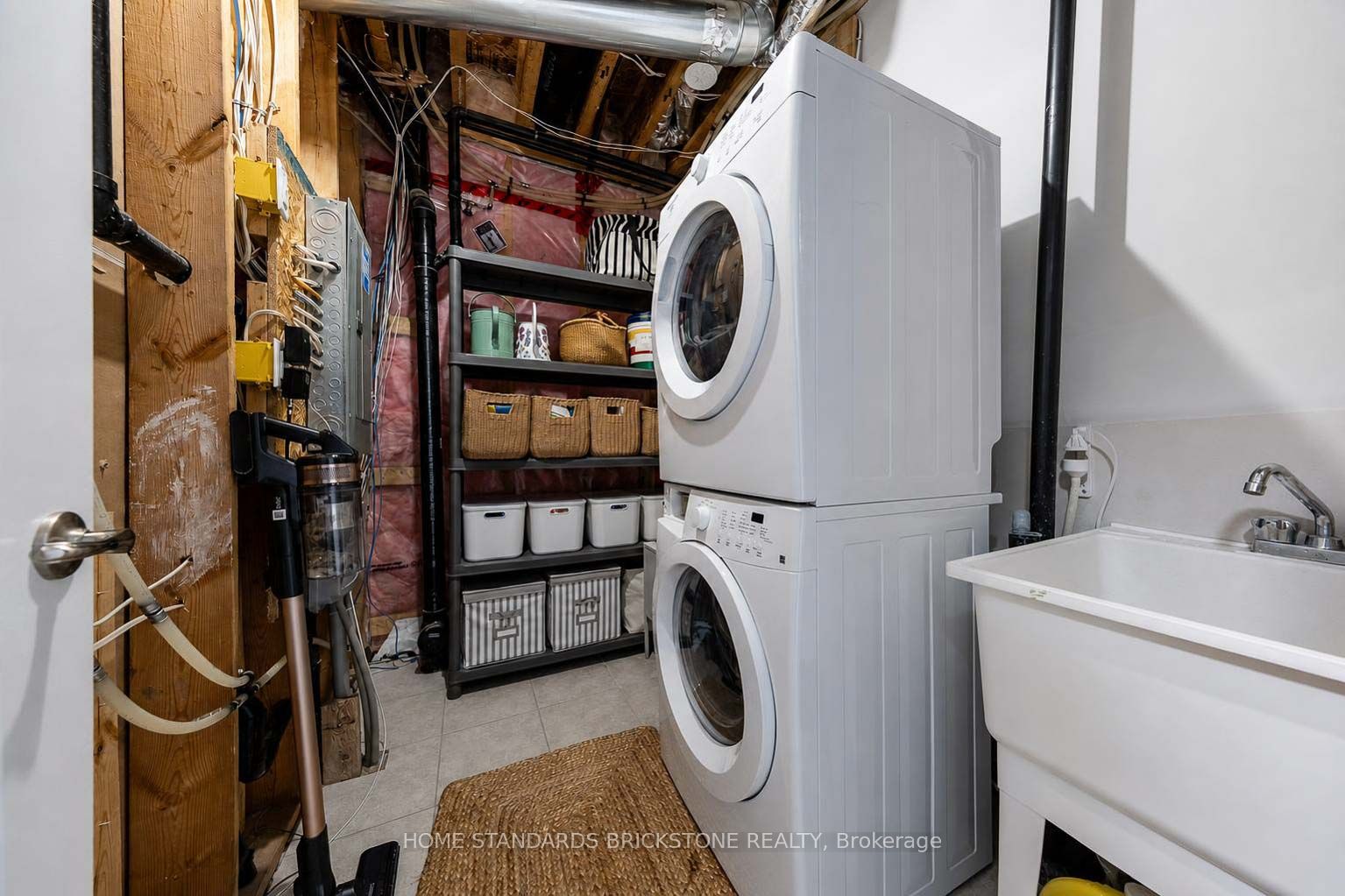 3058 Eberly Woods Drive Property Photo 29