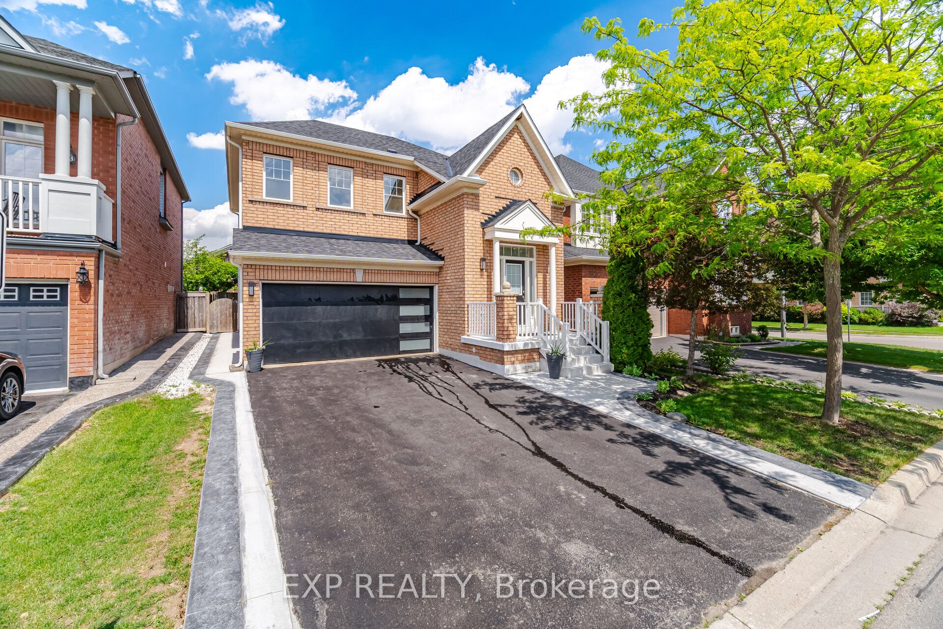363 Holmes Crescent Property Photo 1