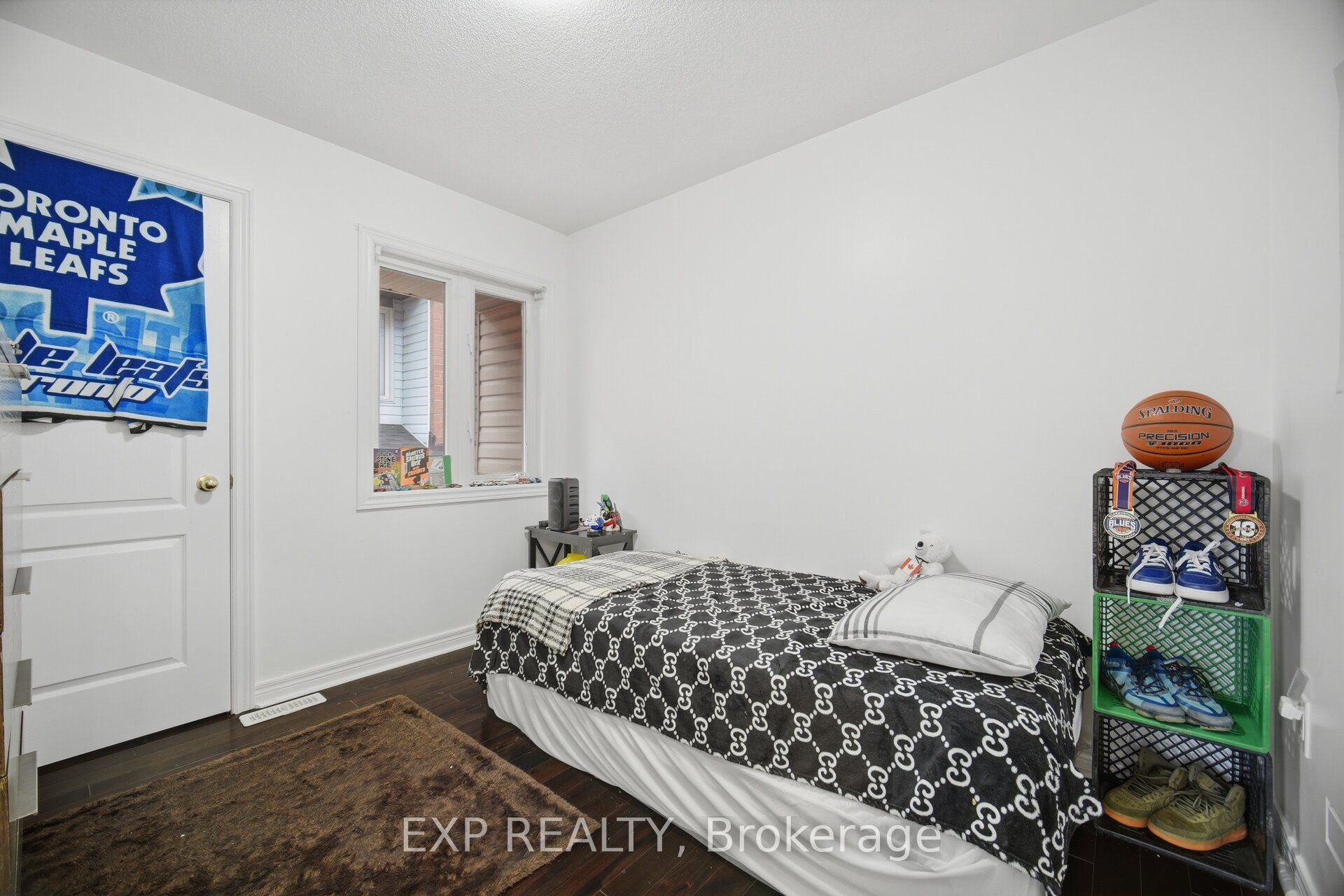 363 Holmes Crescent Property Photo 25