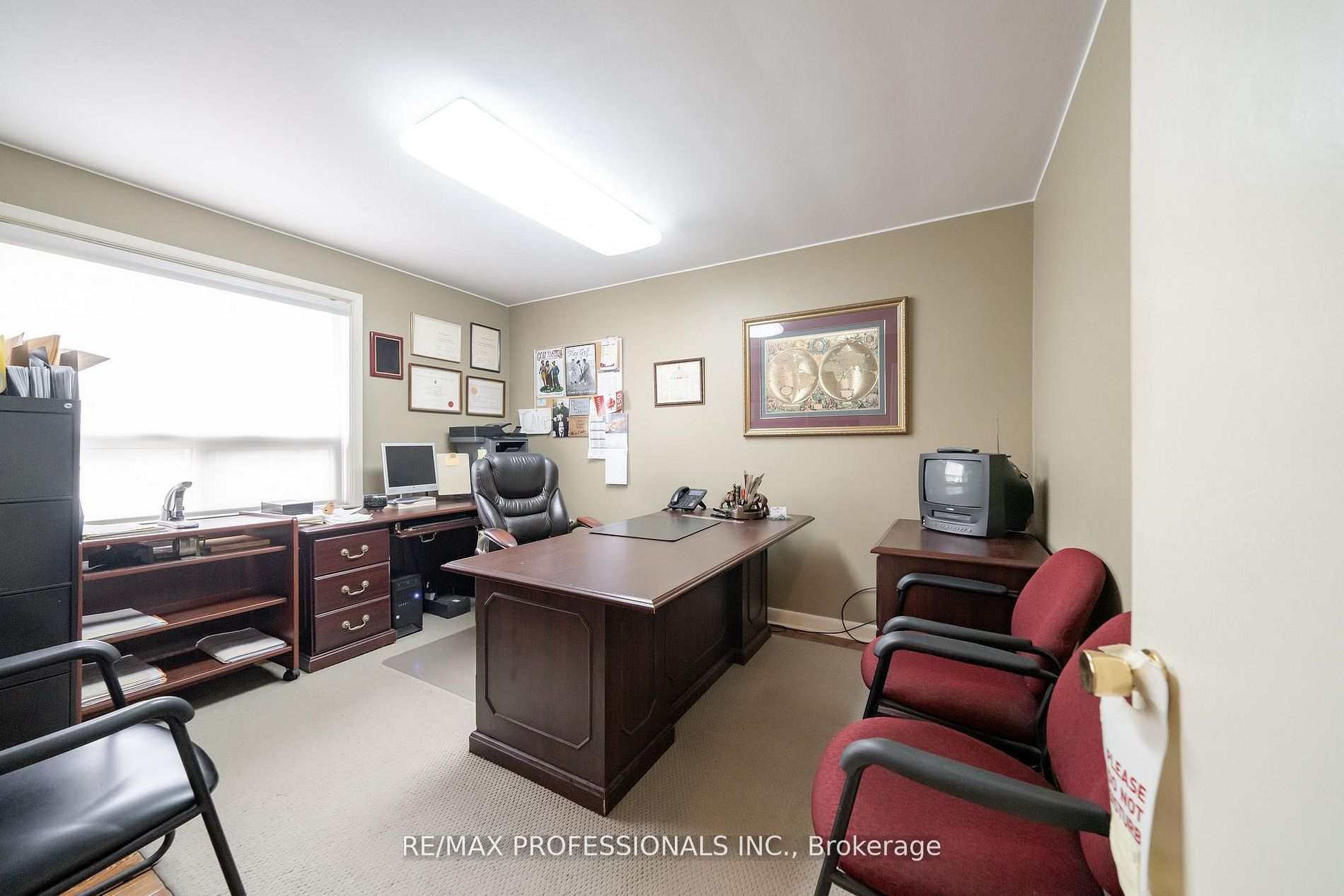 586 Browns Line Property Photo 12