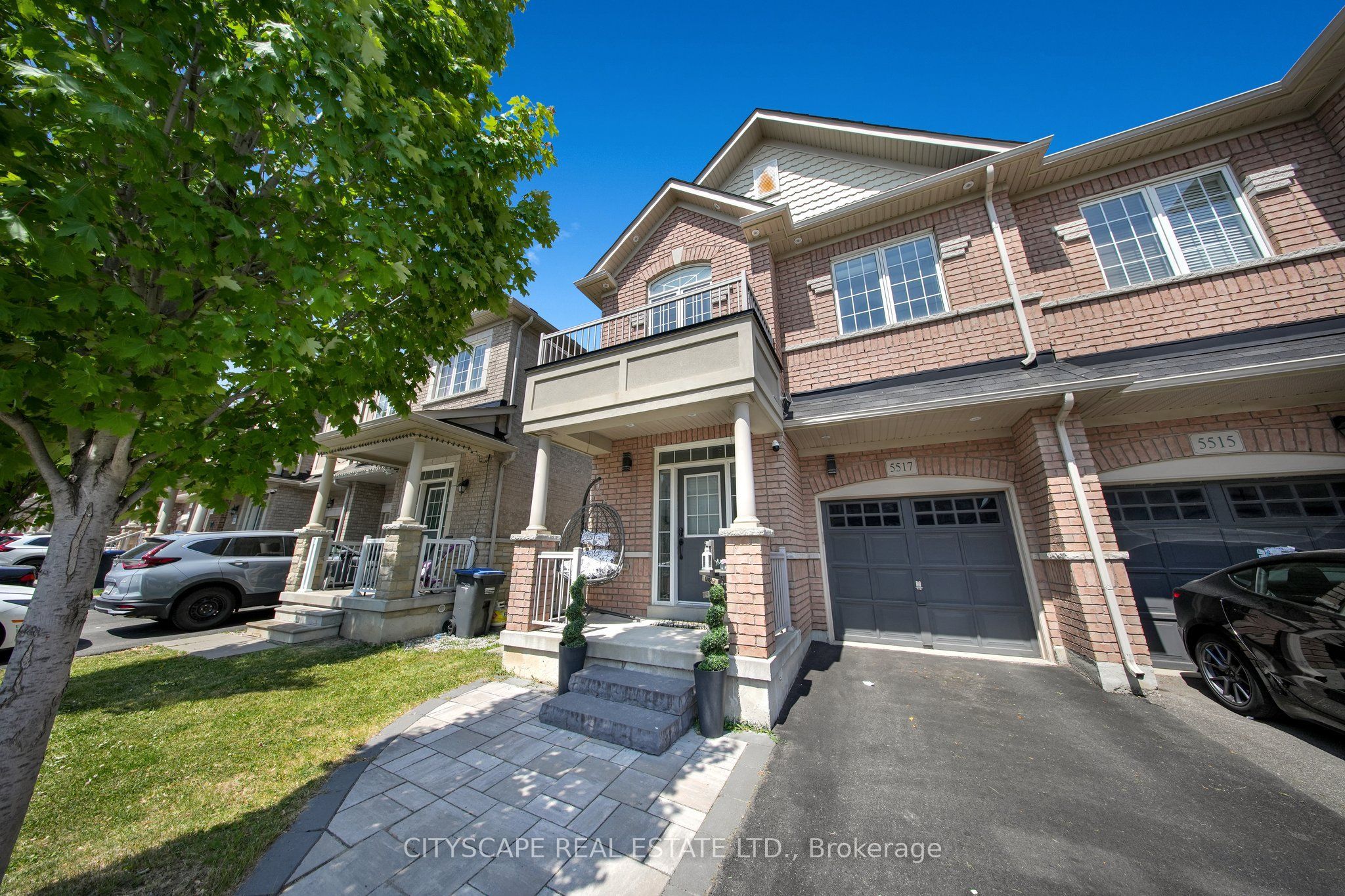 5517 Meadowcrest Avenue Property Photo 1