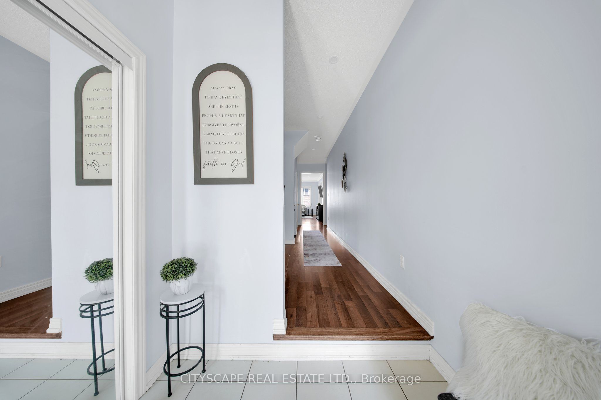 5517 Meadowcrest Avenue Property Photo 3