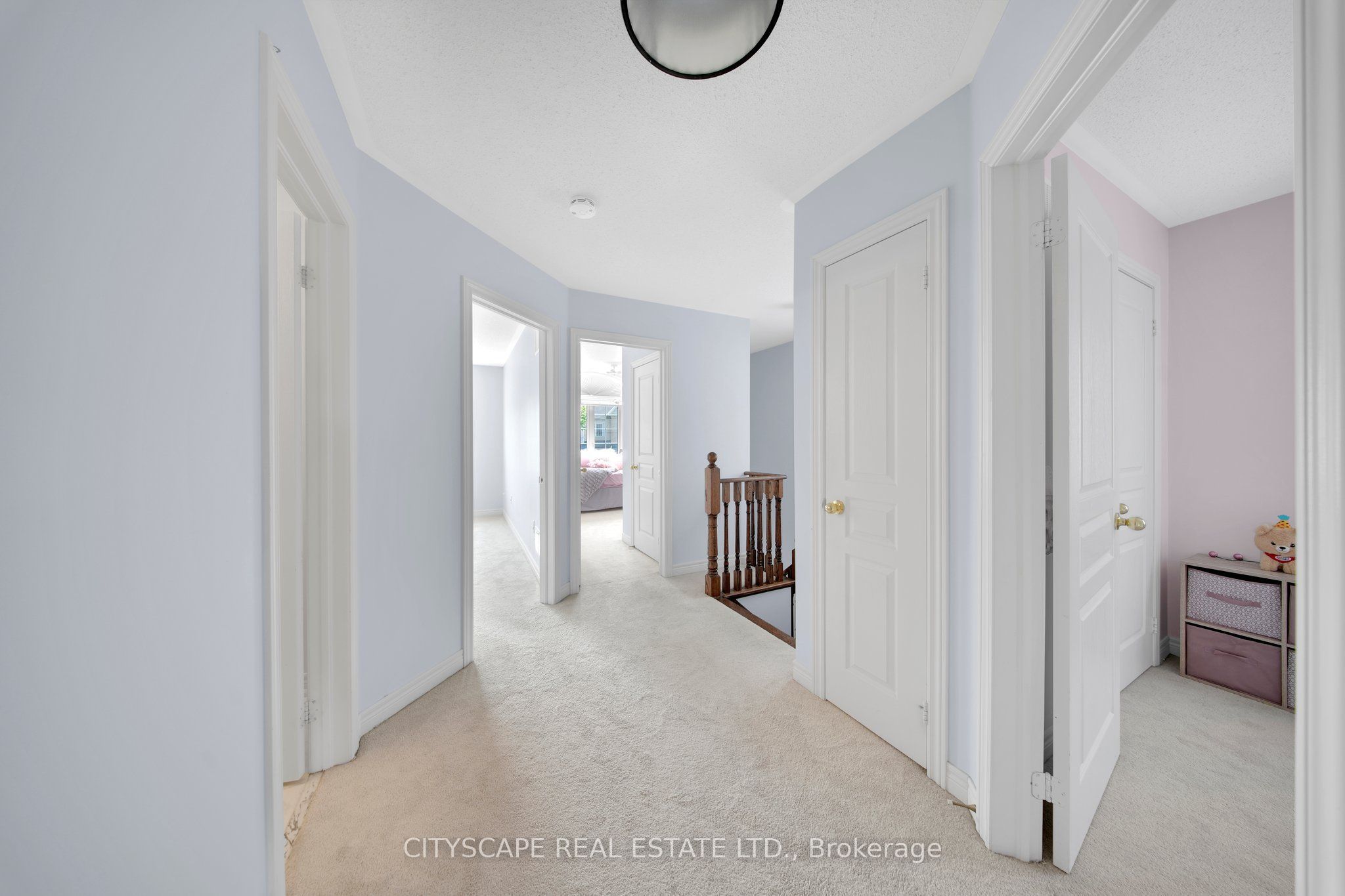 5517 Meadowcrest Avenue Property Photo 16