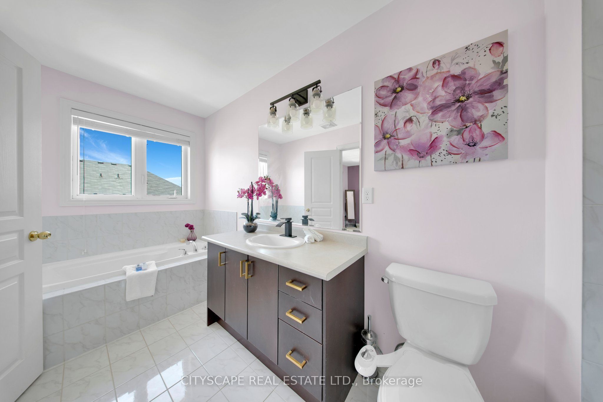 5517 Meadowcrest Avenue Property Photo 22