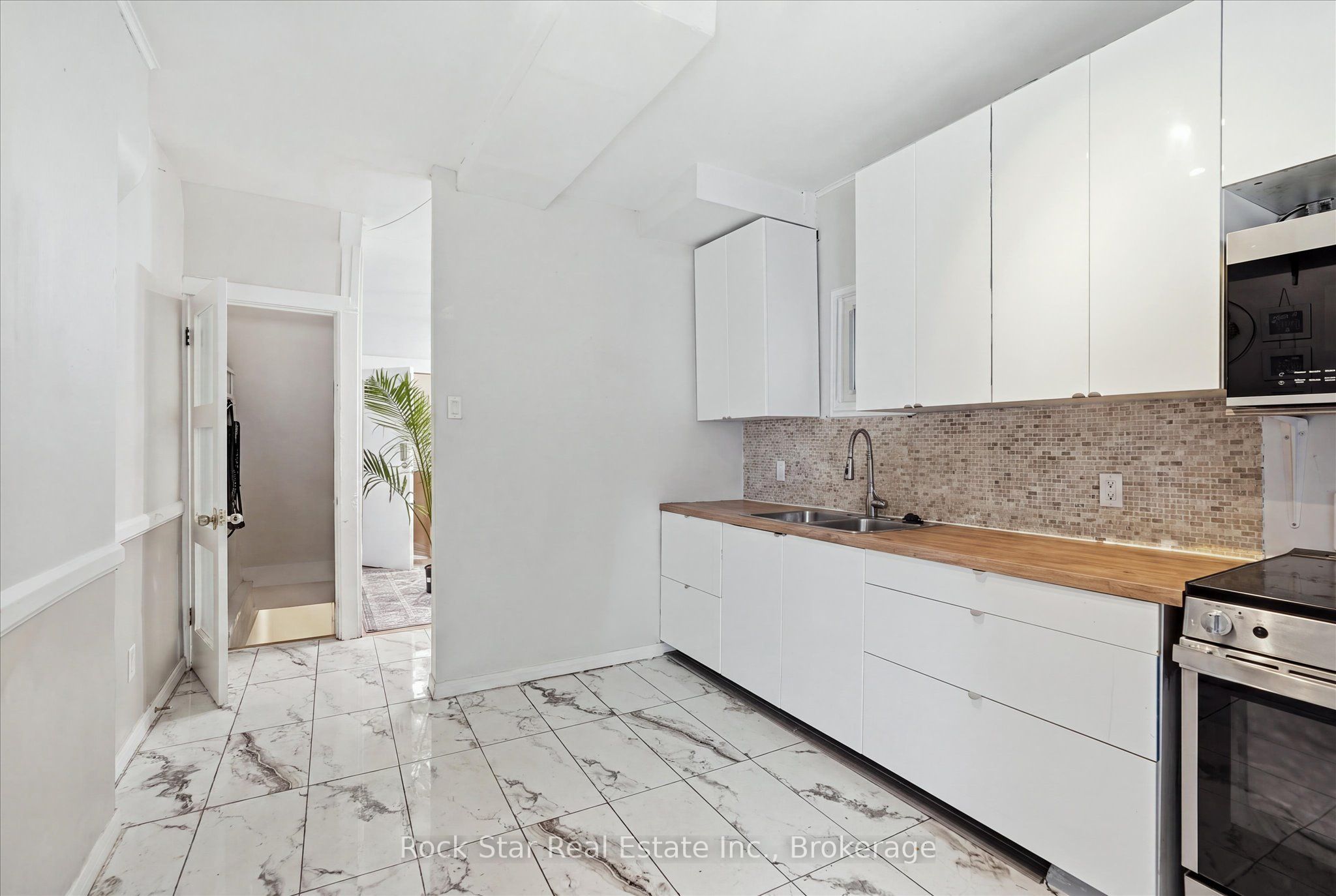 1259 Davenport Road Property Photo 11