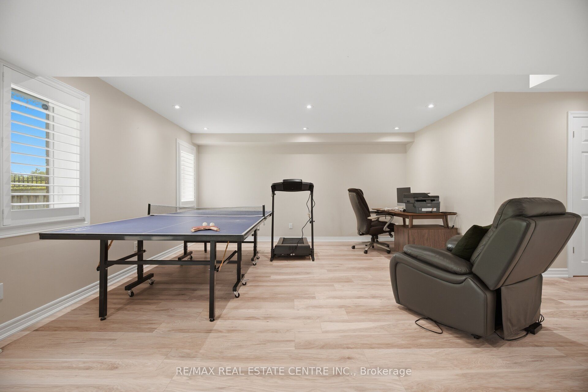 2425 Quetico Crescent Property Photo 40
