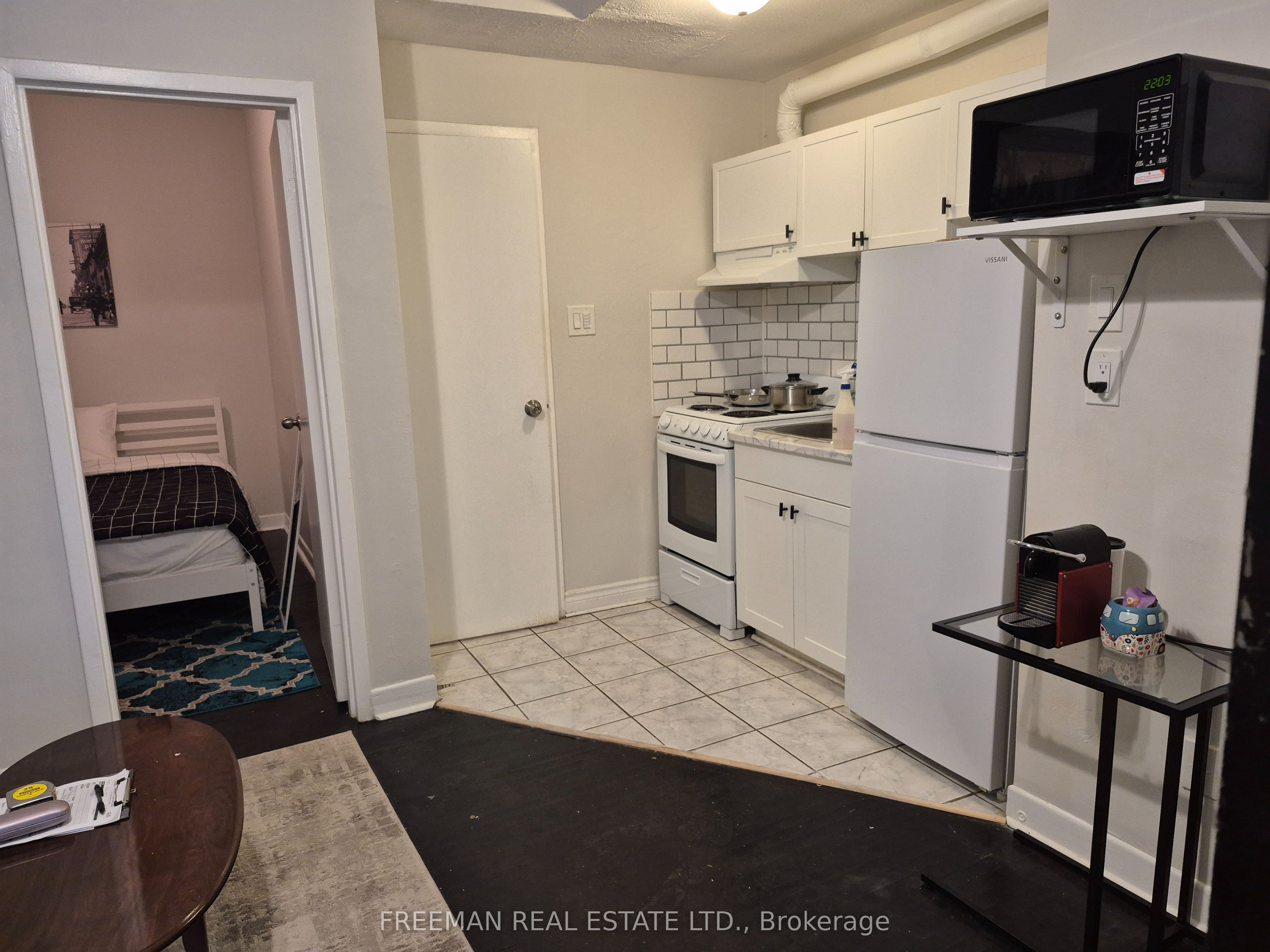 158 Dowling Avenue 204 Property Photo 5