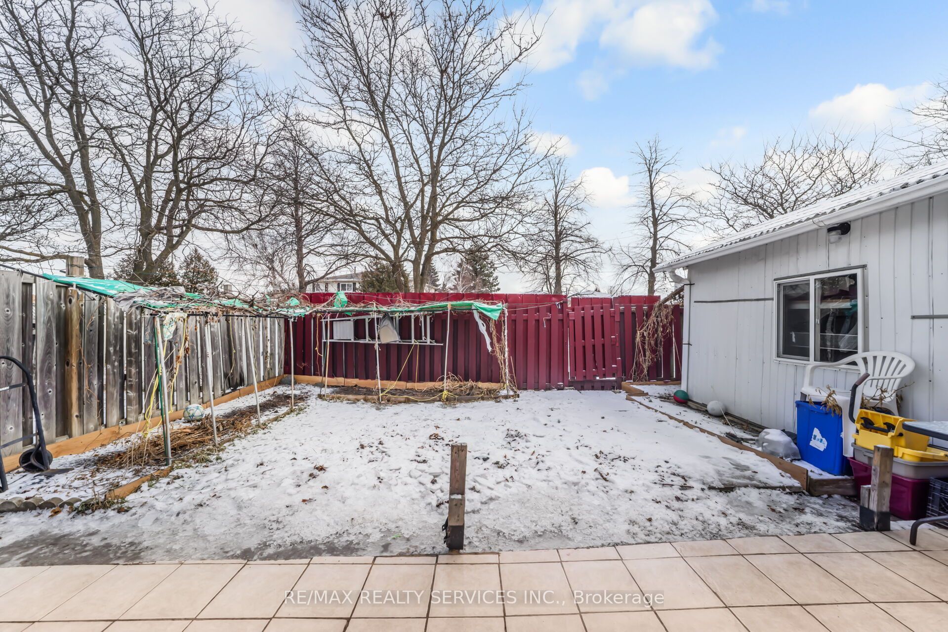 11 Juliette Square Property Photo 46
