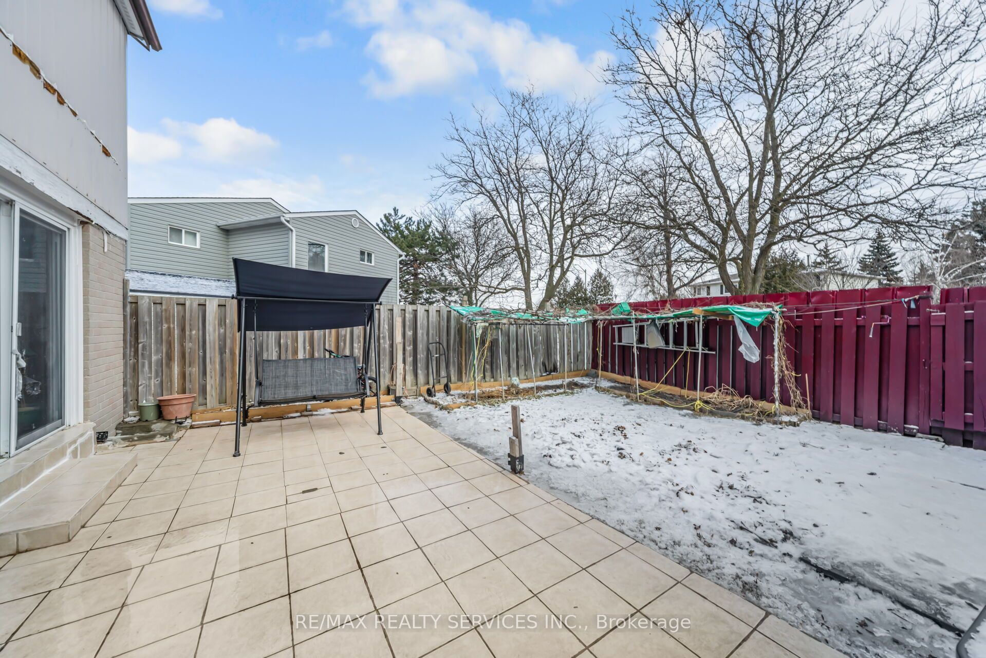 11 Juliette Square Property Photo 47