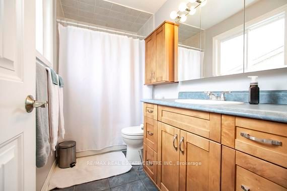 125 Madoc Drive Property Photo 17