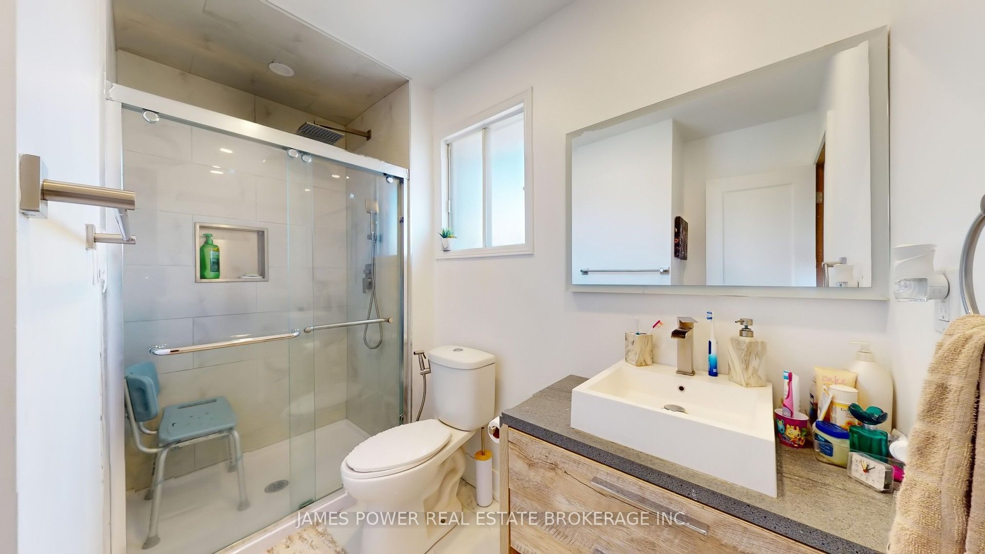 2690 Innisfil Road Property Photo 36