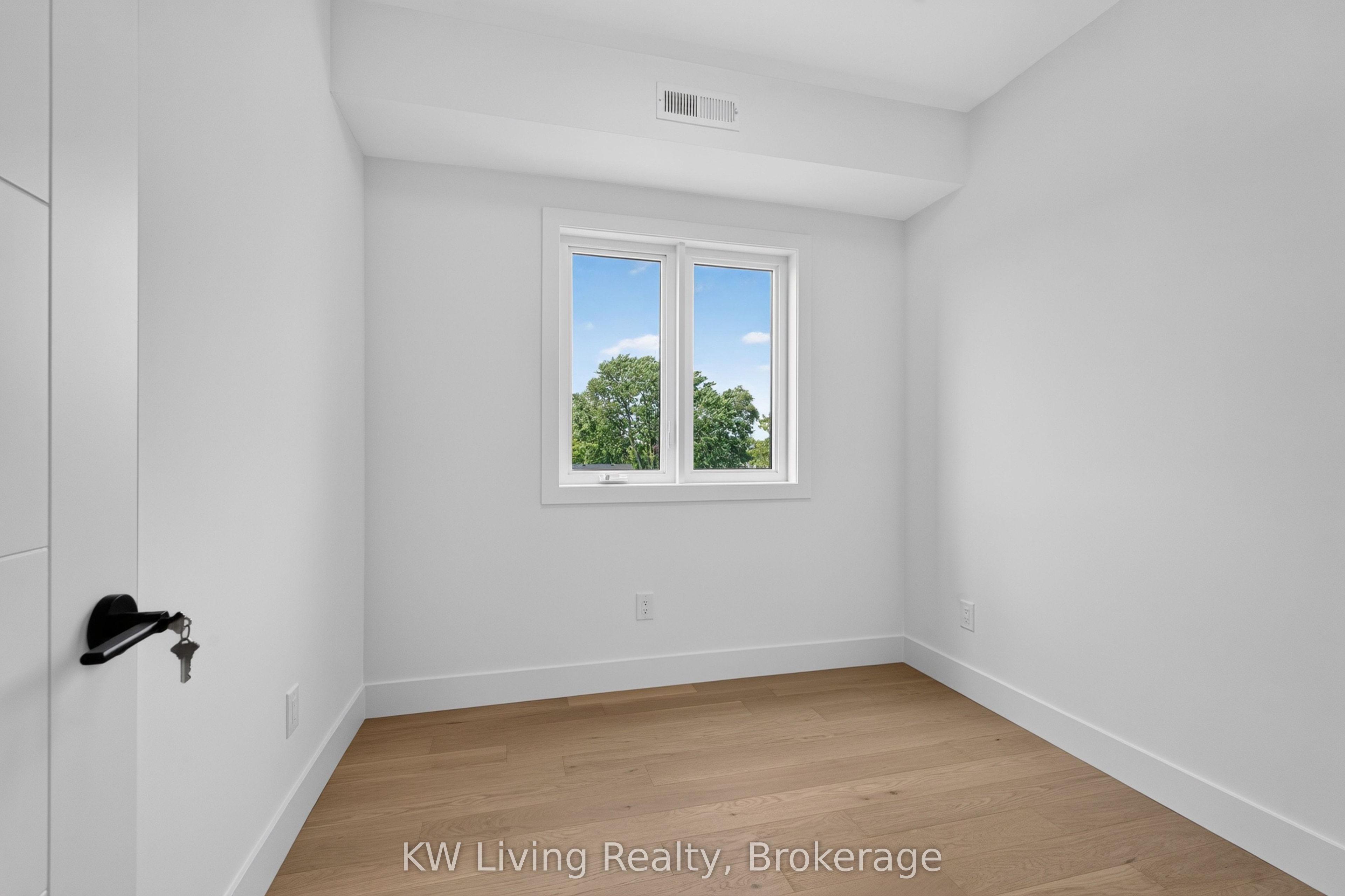 96 Belgravia Avenue Property Photo 14