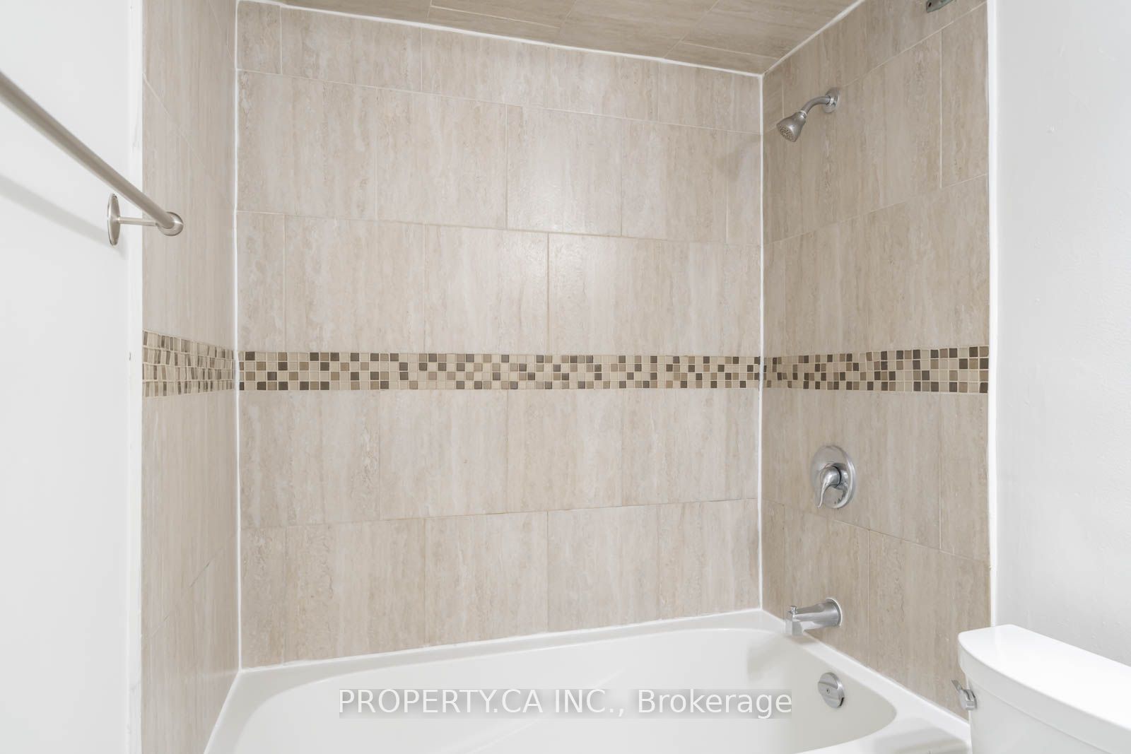 31 Four Winds Drive W 901 Property Photo 17