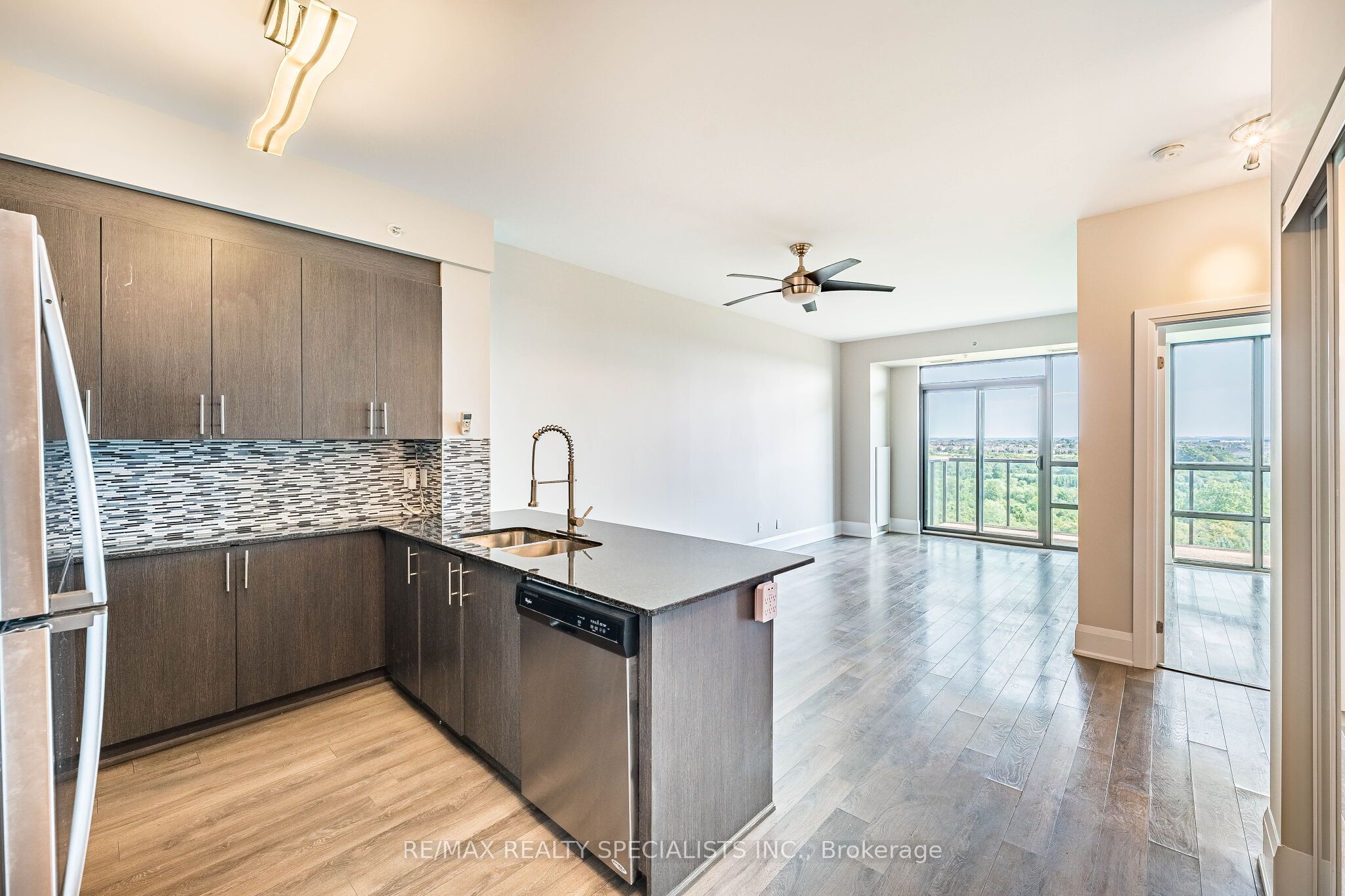 45 Yorkland Boulevard 805 Property Photo 13