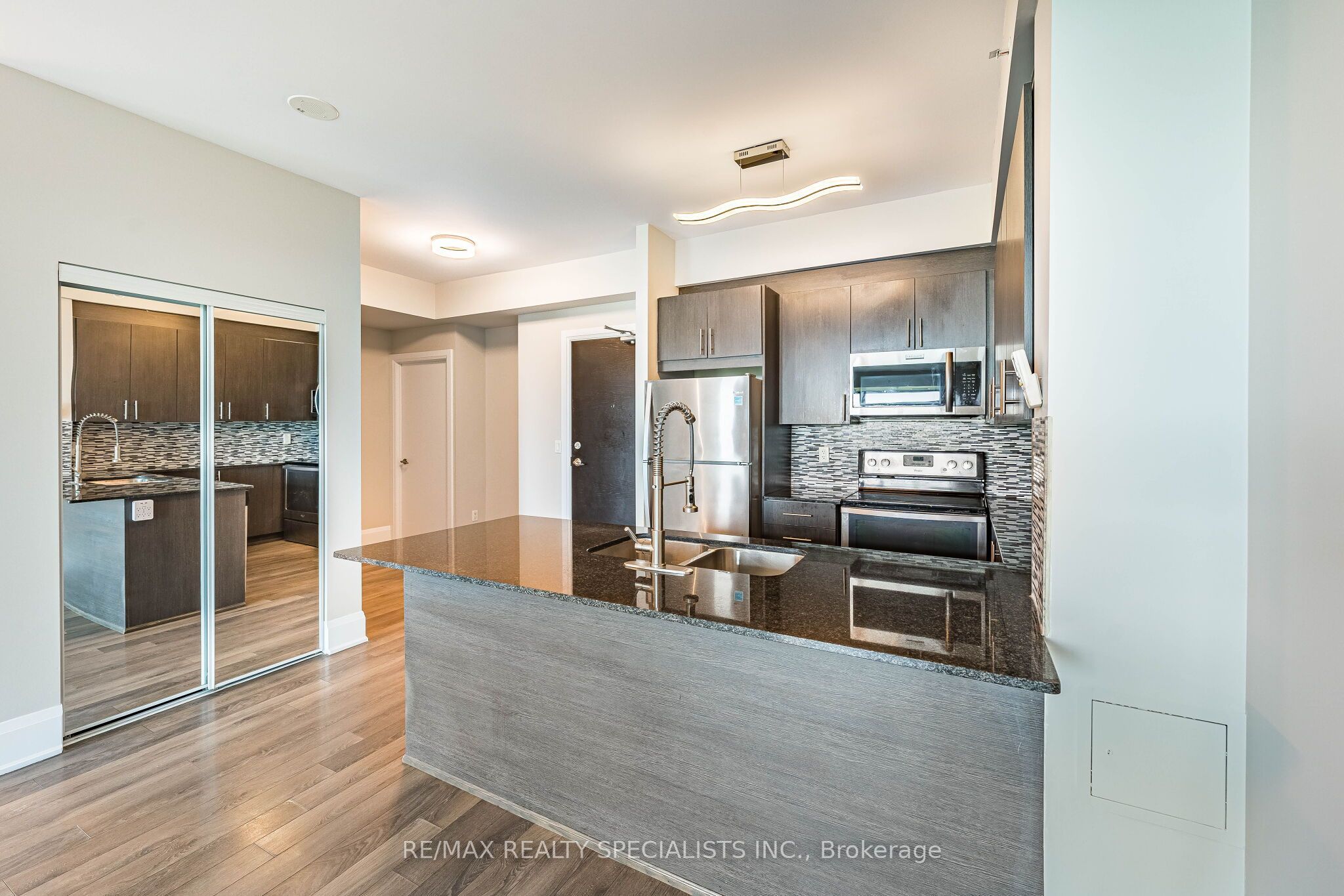 45 Yorkland Boulevard 805 Property Photo 17