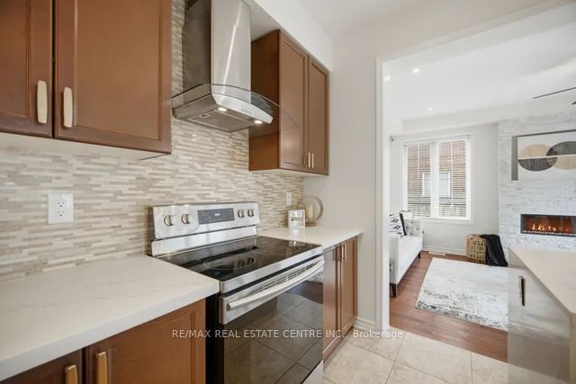 1295 Orr Terrace Property Photo 17
