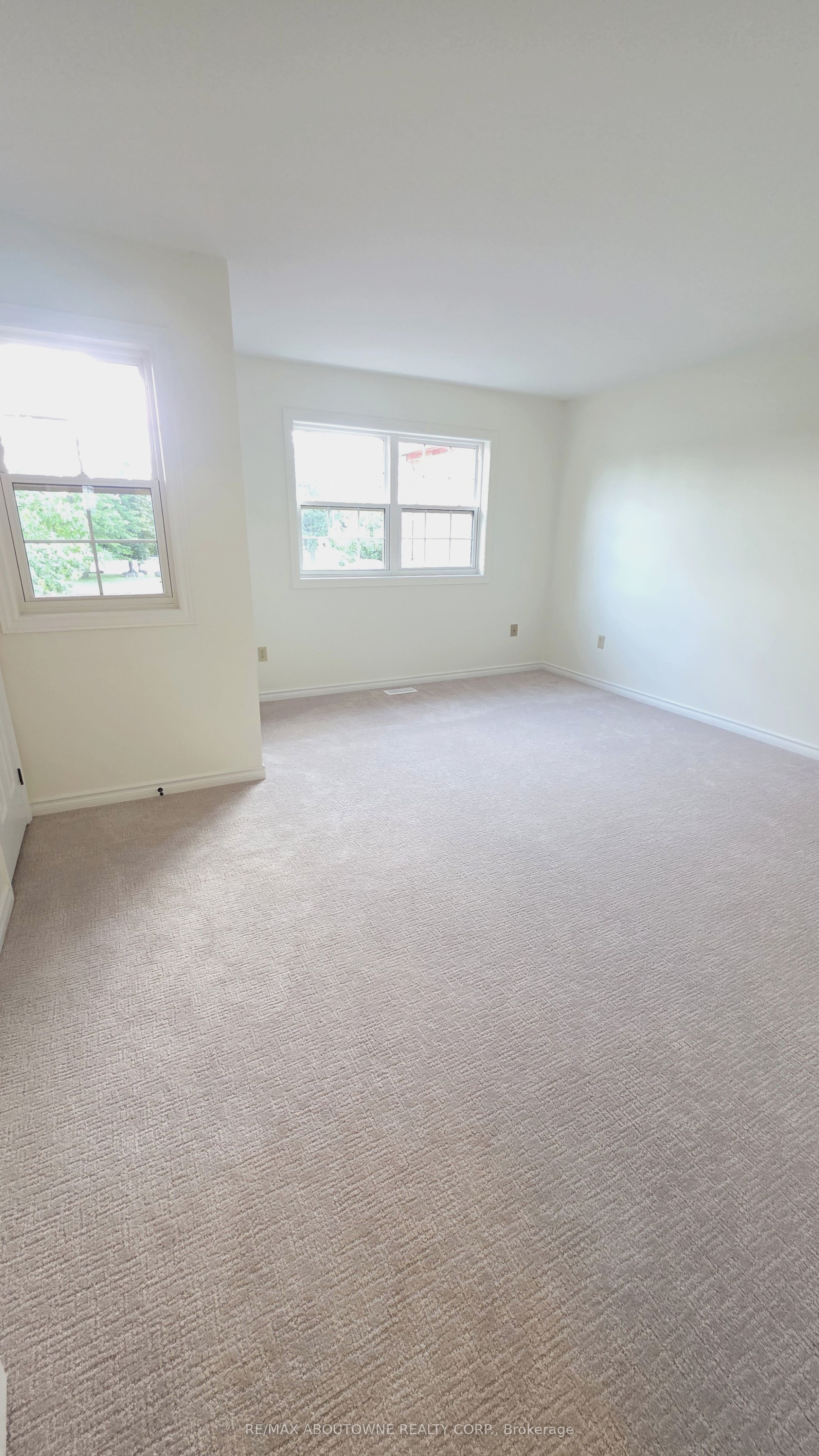 1329 Montclair Drive Property Photo 9
