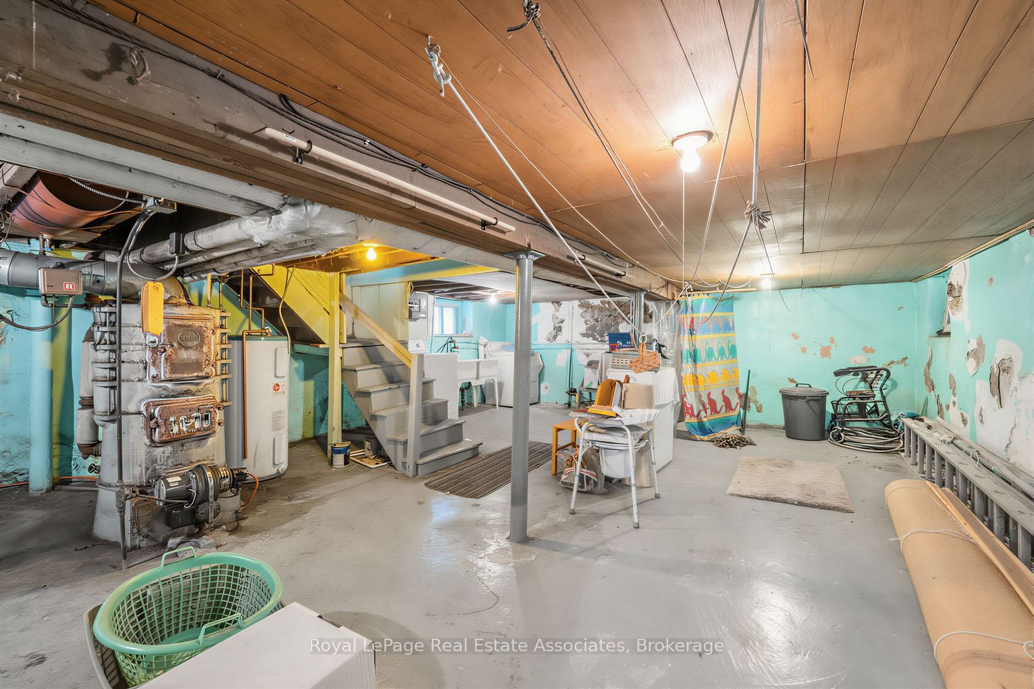 36 Galley Avenue Property Photo 12