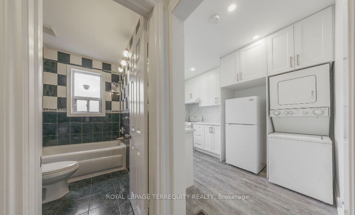 185 Laughton Avenue Upper Property Photo 4